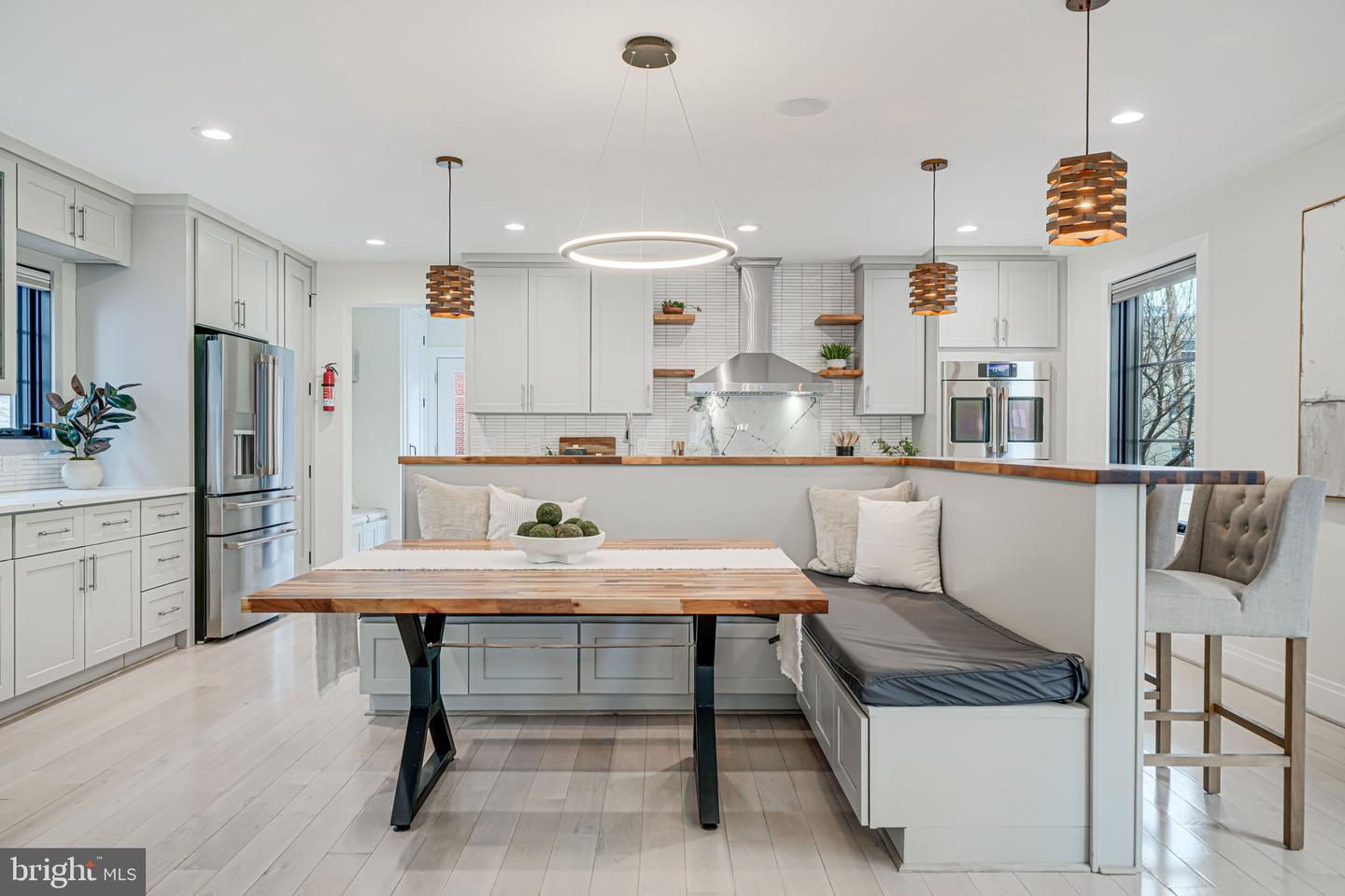 729 N BARTON ST, ARLINGTON, Virginia 22201, 6 Bedrooms Bedrooms, ,5 BathroomsBathrooms,Residential,For sale,729 N BARTON ST,VAAR2057442 MLS # VAAR2057442