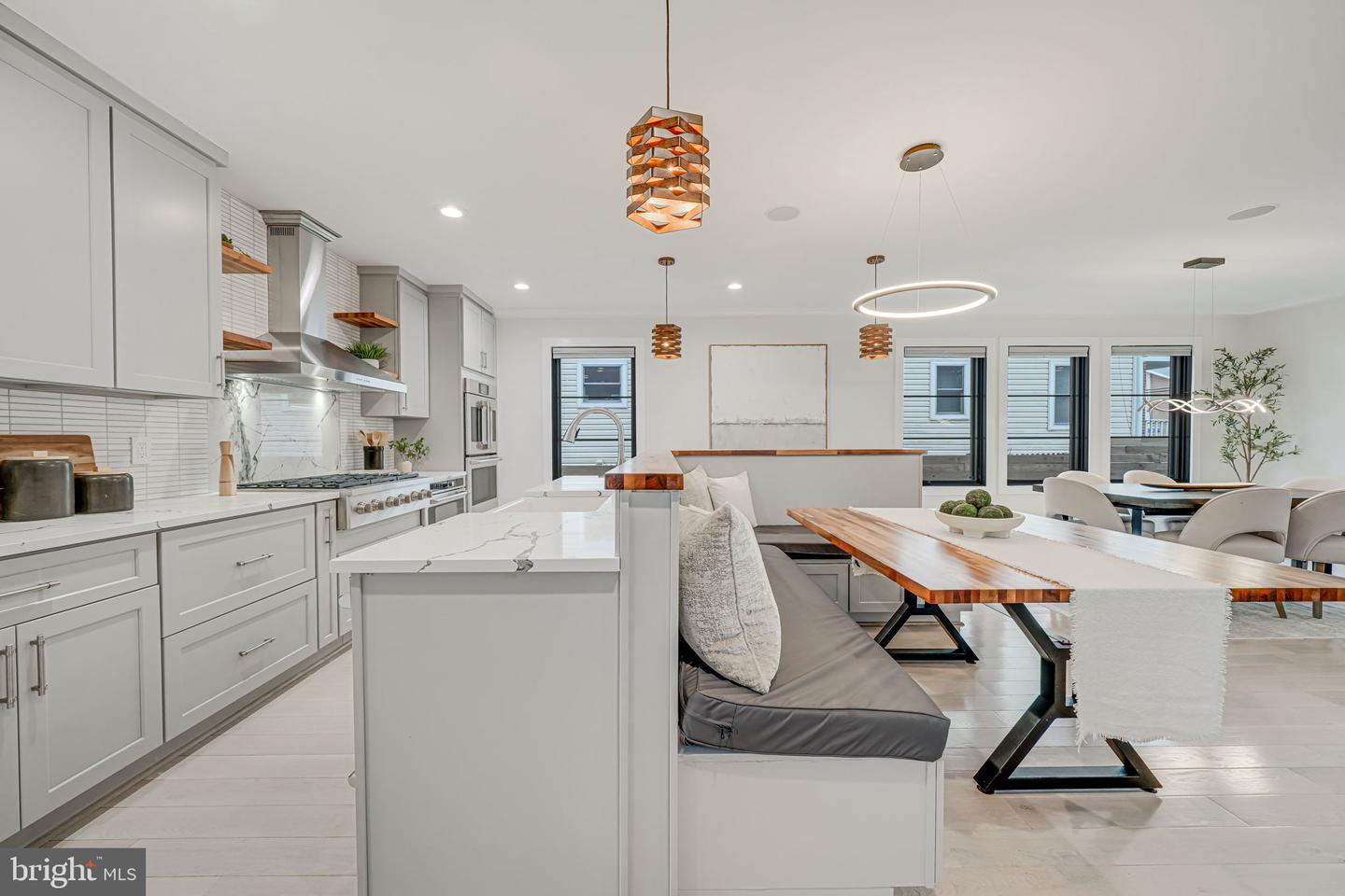 729 N BARTON ST, ARLINGTON, Virginia 22201, 6 Bedrooms Bedrooms, ,5 BathroomsBathrooms,Residential,For sale,729 N BARTON ST,VAAR2057442 MLS # VAAR2057442
