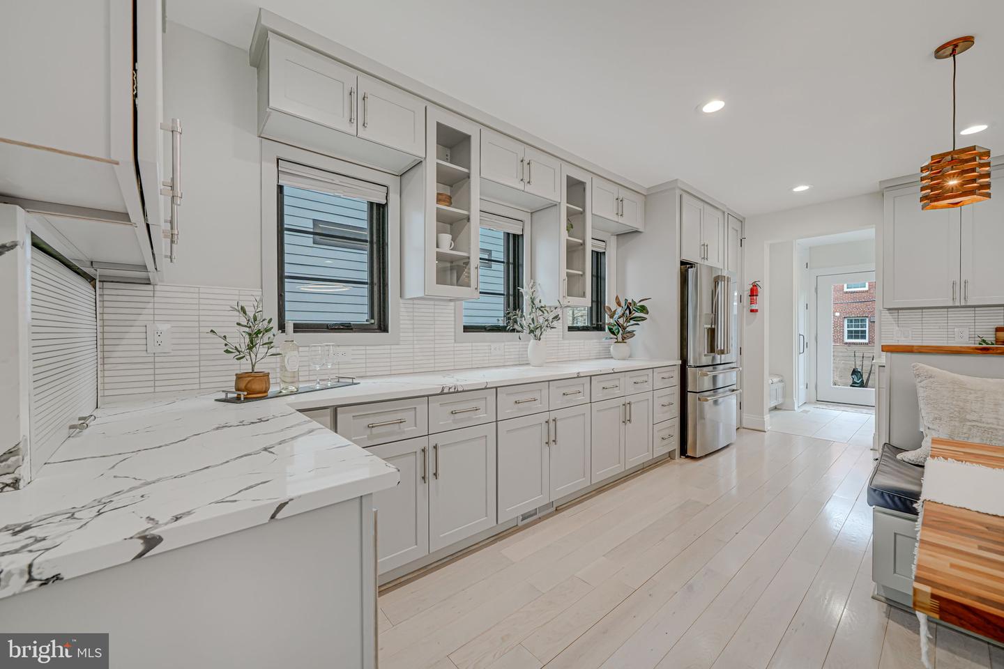 729 N BARTON ST, ARLINGTON, Virginia 22201, 6 Bedrooms Bedrooms, ,5 BathroomsBathrooms,Residential,For sale,729 N BARTON ST,VAAR2057442 MLS # VAAR2057442