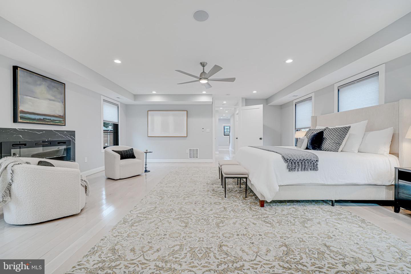 729 N BARTON ST, ARLINGTON, Virginia 22201, 6 Bedrooms Bedrooms, ,5 BathroomsBathrooms,Residential,For sale,729 N BARTON ST,VAAR2057442 MLS # VAAR2057442
