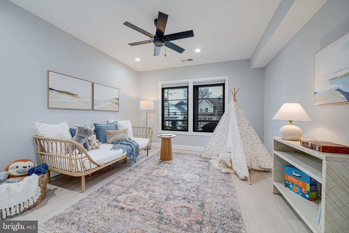 729 N BARTON ST, ARLINGTON, Virginia 22201, 6 Bedrooms Bedrooms, ,5 BathroomsBathrooms,Residential,For sale,729 N BARTON ST,VAAR2057442 MLS # VAAR2057442