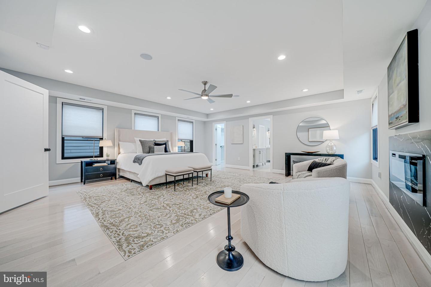 729 N BARTON ST, ARLINGTON, Virginia 22201, 6 Bedrooms Bedrooms, ,5 BathroomsBathrooms,Residential,For sale,729 N BARTON ST,VAAR2057442 MLS # VAAR2057442