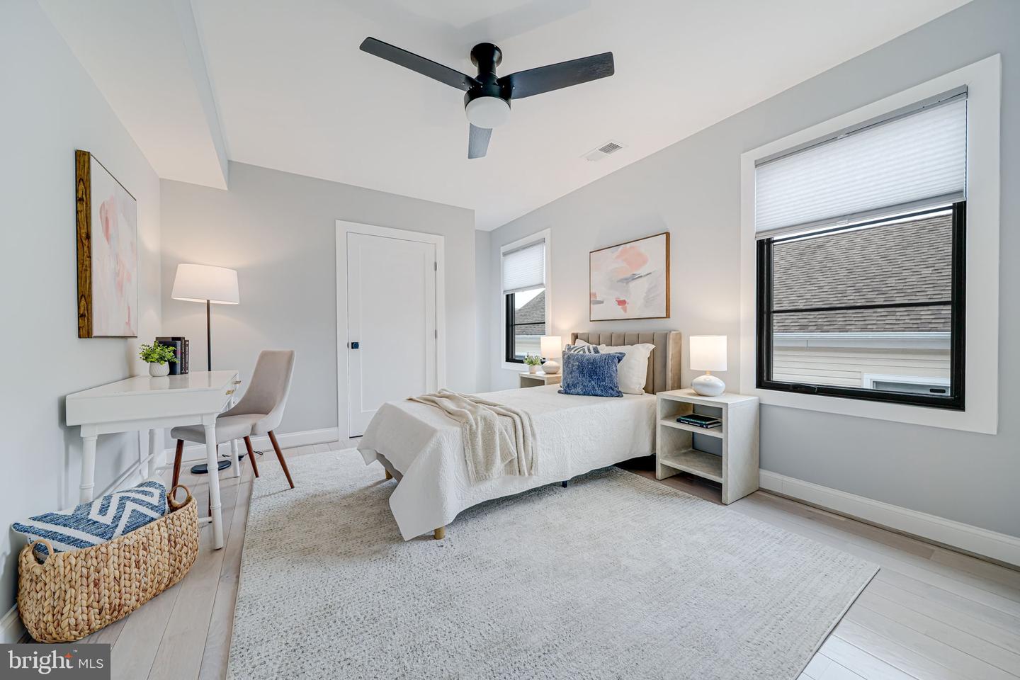 729 N BARTON ST, ARLINGTON, Virginia 22201, 6 Bedrooms Bedrooms, ,5 BathroomsBathrooms,Residential,For sale,729 N BARTON ST,VAAR2057442 MLS # VAAR2057442