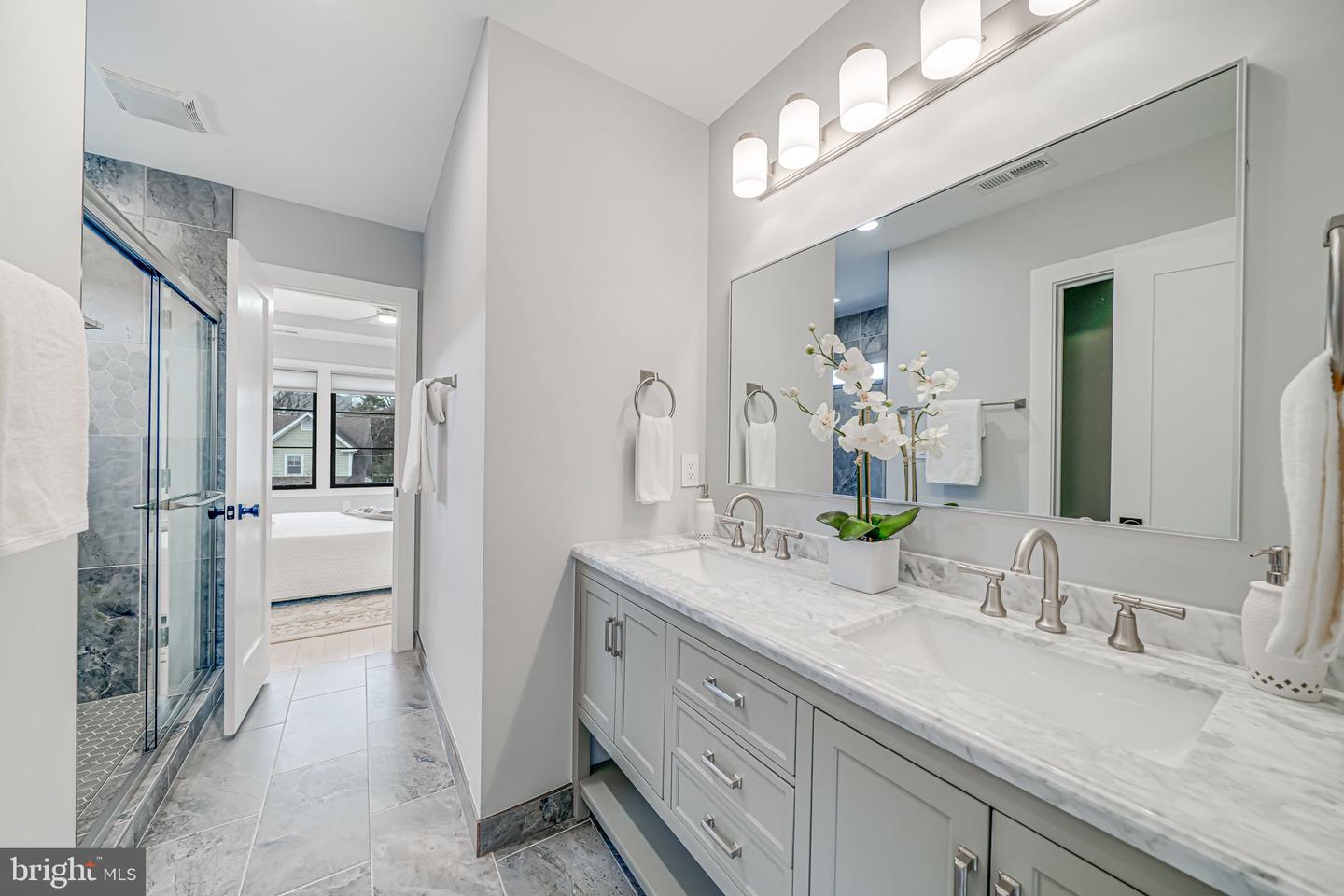 729 N BARTON ST, ARLINGTON, Virginia 22201, 6 Bedrooms Bedrooms, ,5 BathroomsBathrooms,Residential,For sale,729 N BARTON ST,VAAR2057442 MLS # VAAR2057442