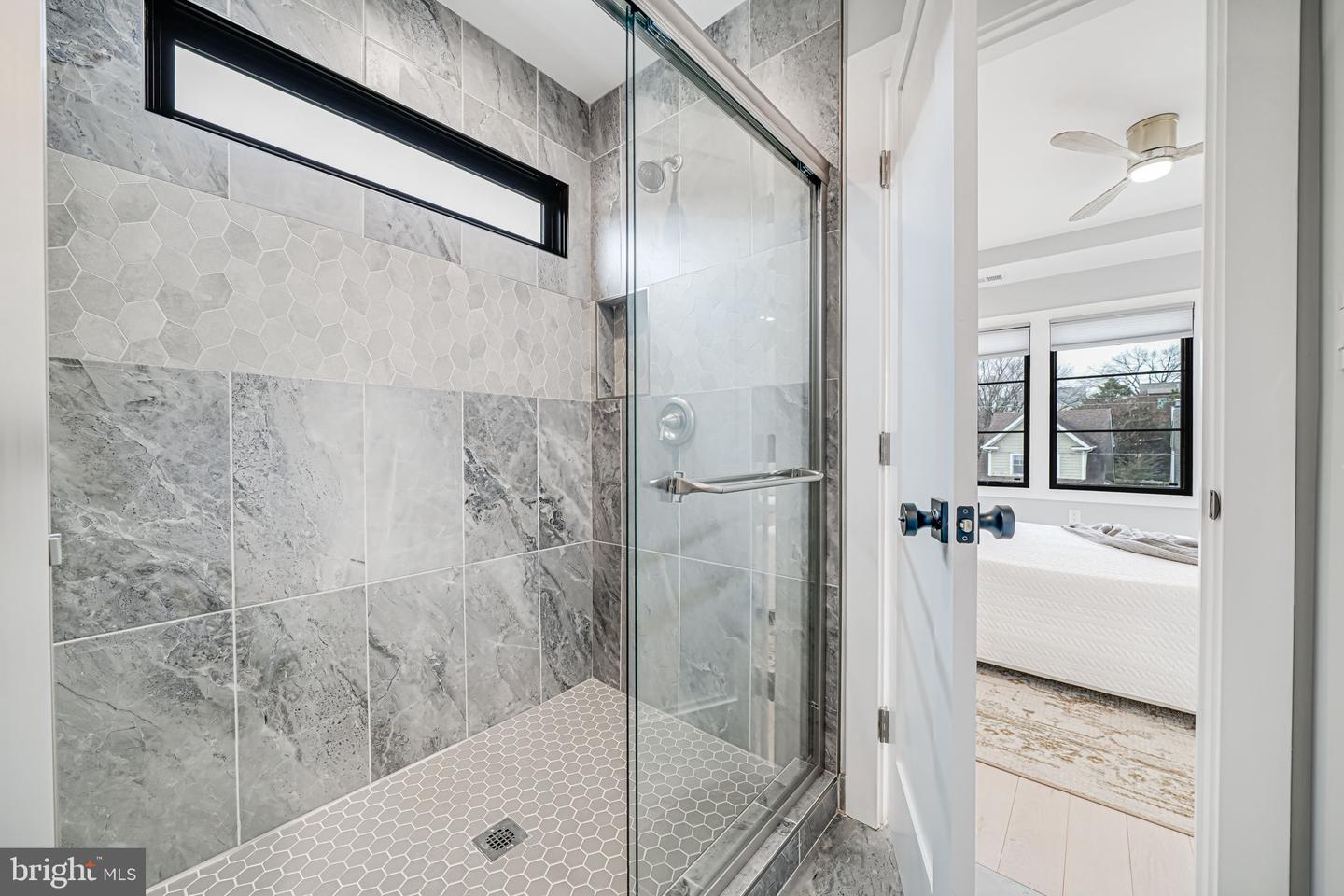 729 N BARTON ST, ARLINGTON, Virginia 22201, 6 Bedrooms Bedrooms, ,5 BathroomsBathrooms,Residential,For sale,729 N BARTON ST,VAAR2057442 MLS # VAAR2057442