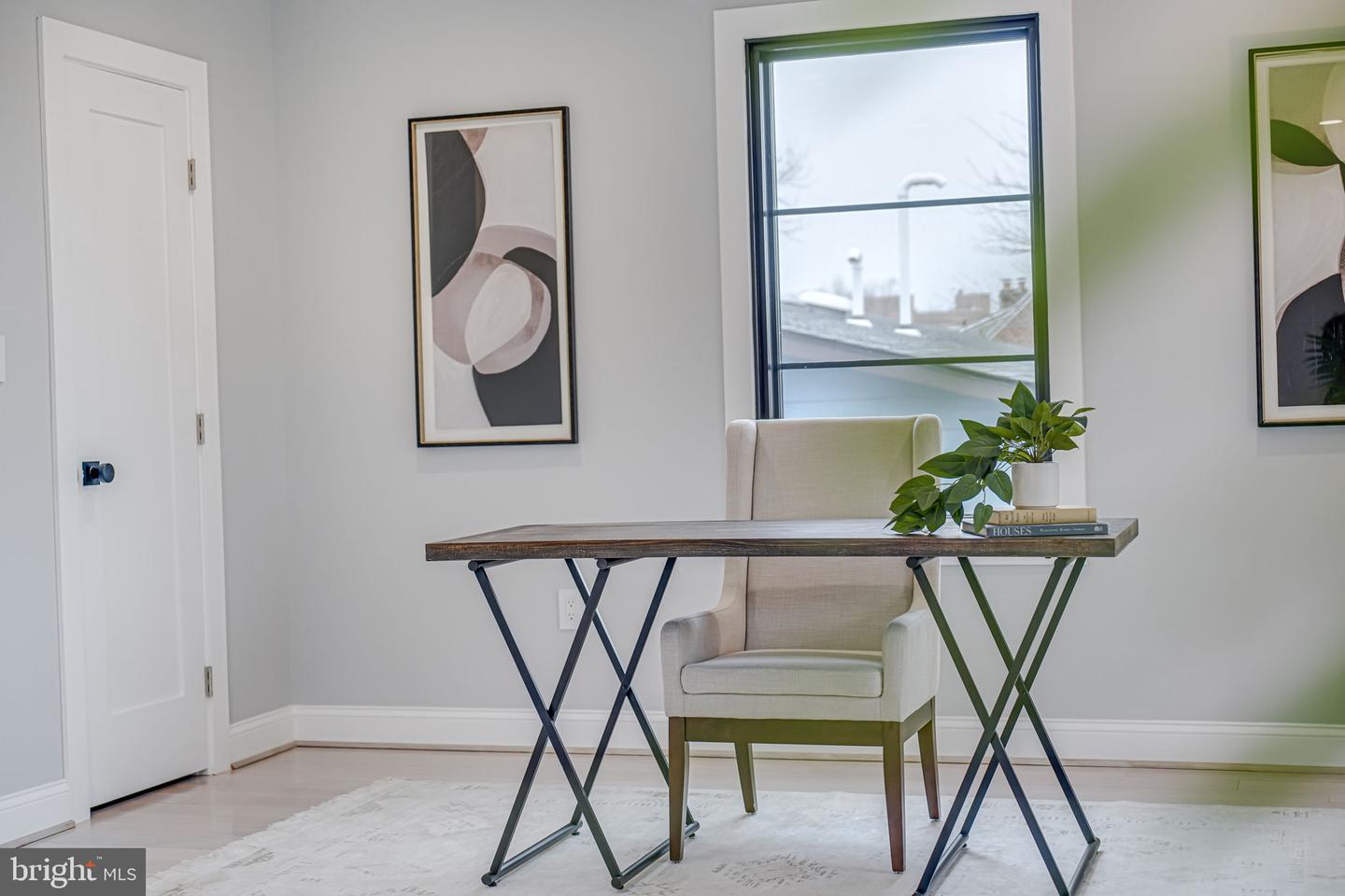 729 N BARTON ST, ARLINGTON, Virginia 22201, 6 Bedrooms Bedrooms, ,5 BathroomsBathrooms,Residential,For sale,729 N BARTON ST,VAAR2057442 MLS # VAAR2057442