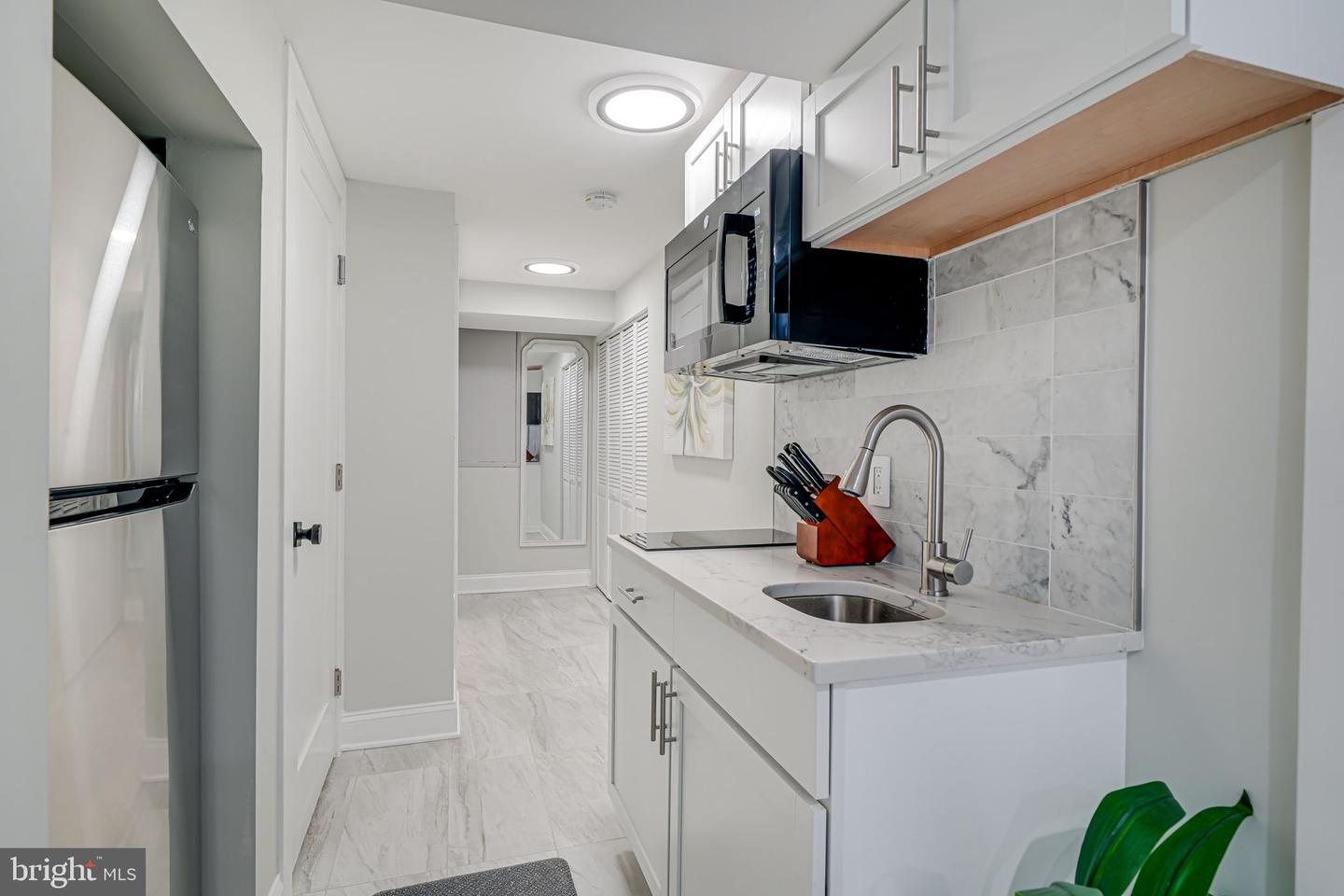 729 N BARTON ST, ARLINGTON, Virginia 22201, 6 Bedrooms Bedrooms, ,5 BathroomsBathrooms,Residential,For sale,729 N BARTON ST,VAAR2057442 MLS # VAAR2057442