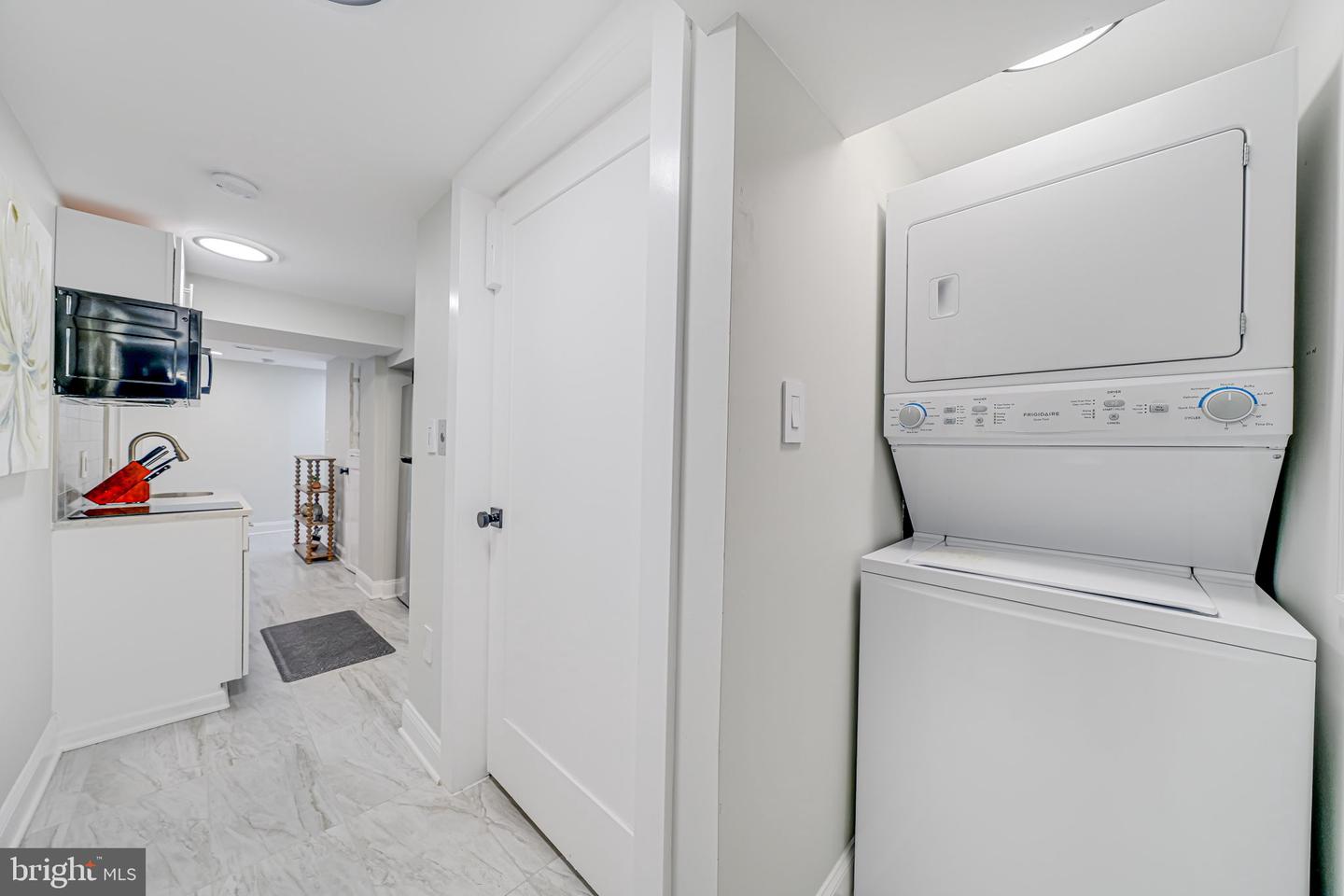 729 N BARTON ST, ARLINGTON, Virginia 22201, 6 Bedrooms Bedrooms, ,5 BathroomsBathrooms,Residential,For sale,729 N BARTON ST,VAAR2057442 MLS # VAAR2057442