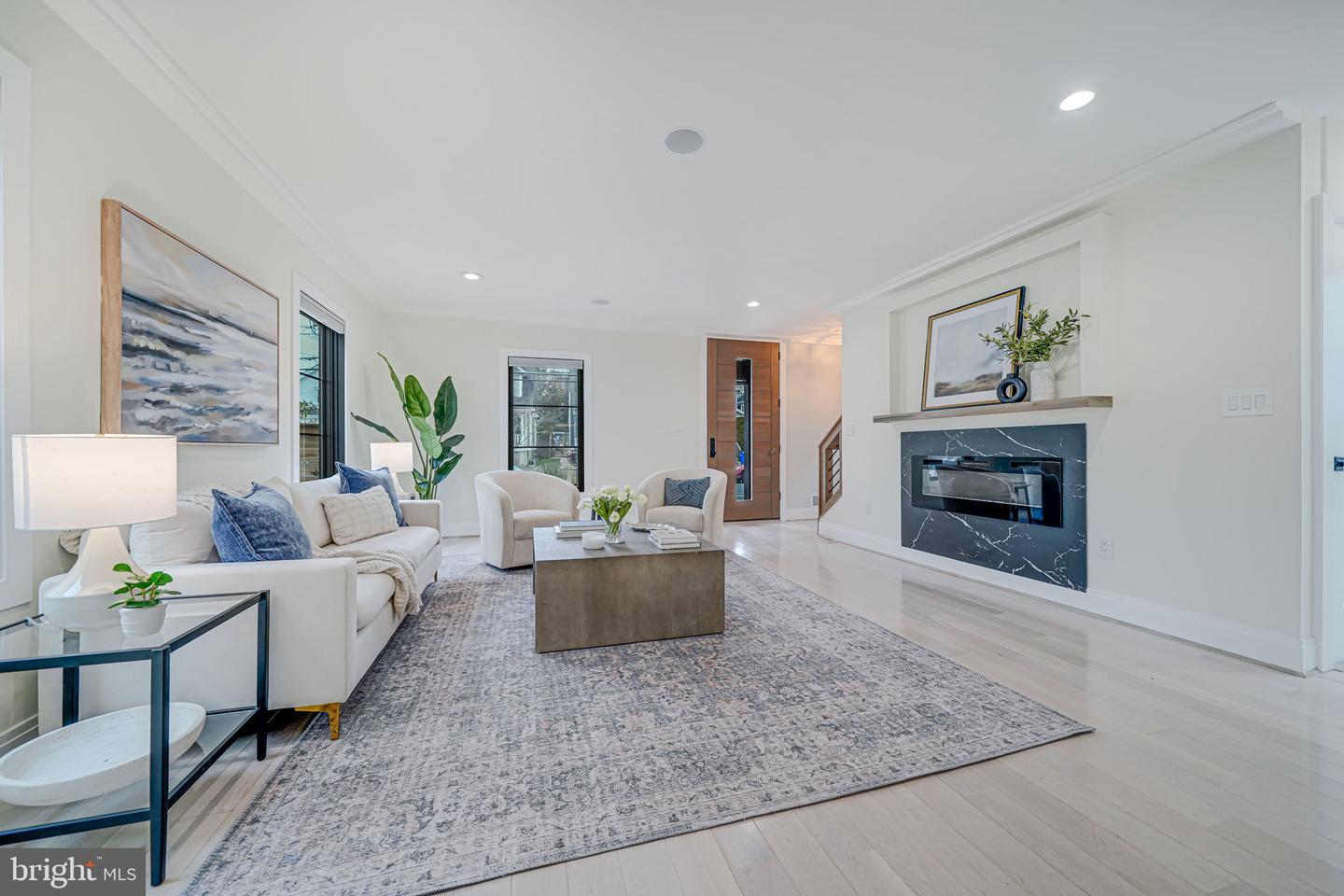 729 N BARTON ST, ARLINGTON, Virginia 22201, 6 Bedrooms Bedrooms, ,5 BathroomsBathrooms,Residential,For sale,729 N BARTON ST,VAAR2057442 MLS # VAAR2057442