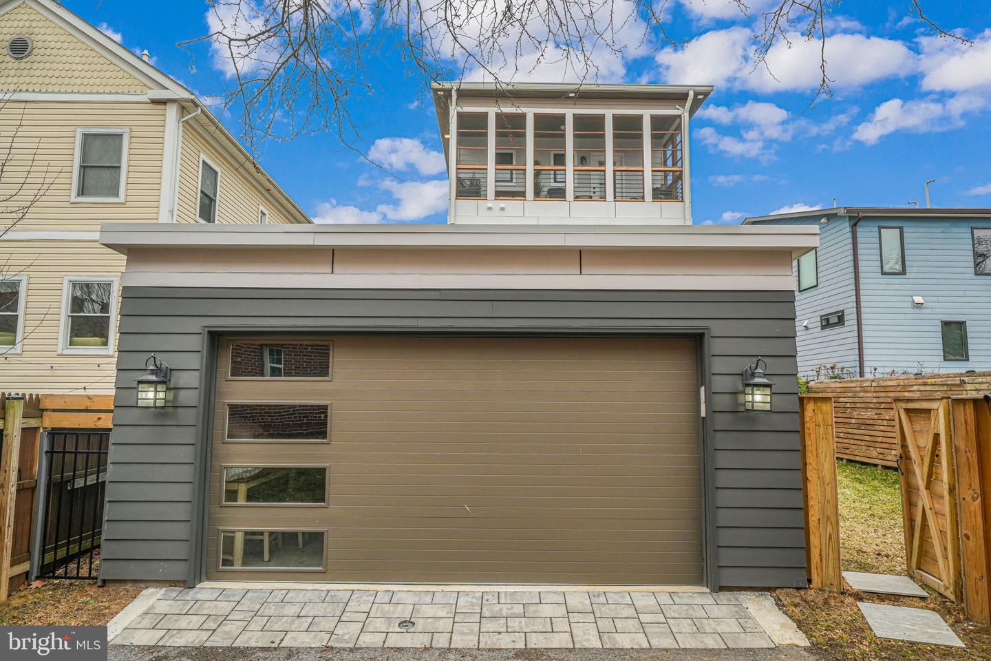 729 N BARTON ST, ARLINGTON, Virginia 22201, 6 Bedrooms Bedrooms, ,5 BathroomsBathrooms,Residential,For sale,729 N BARTON ST,VAAR2057442 MLS # VAAR2057442