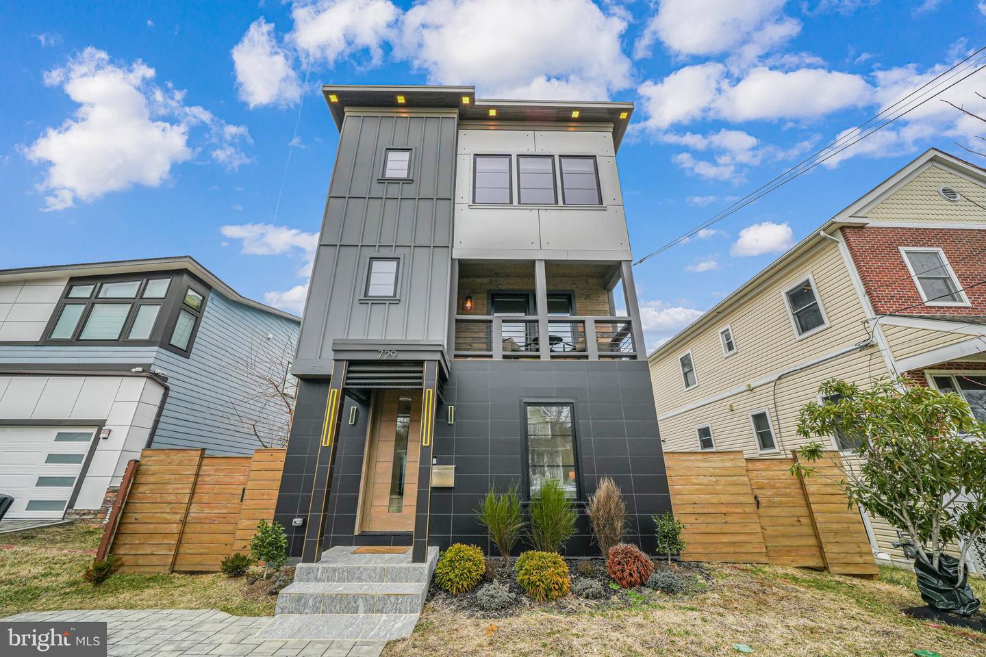 729 N BARTON ST, ARLINGTON, Virginia 22201, 6 Bedrooms Bedrooms, ,5 BathroomsBathrooms,Residential,For sale,729 N BARTON ST,VAAR2057442 MLS # VAAR2057442