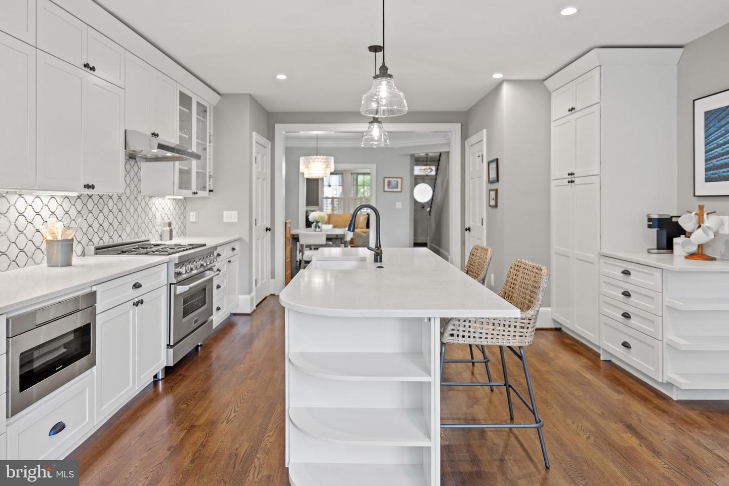 5212 MACARTHUR BLVD NW, WASHINGTON, District Of Columbia 20016, 2 Bedrooms Bedrooms, ,2 BathroomsBathrooms,Residential,For sale,5212 MACARTHUR BLVD NW,DCDC2200466 MLS # DCDC2200466