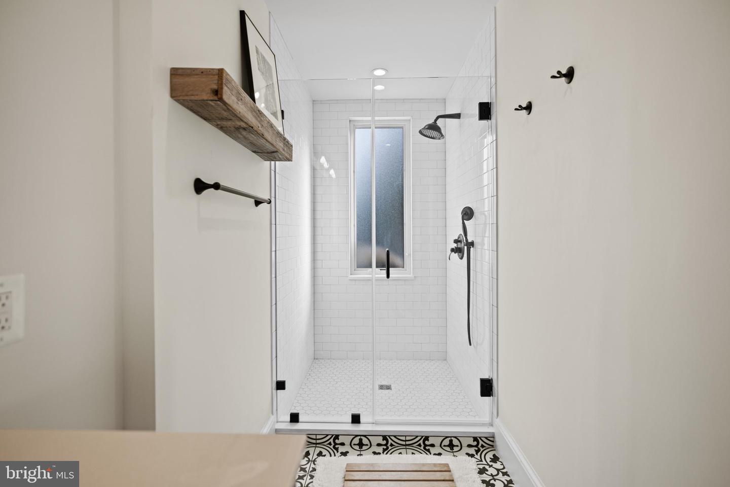 5212 MACARTHUR BLVD NW, WASHINGTON, District Of Columbia 20016, 2 Bedrooms Bedrooms, ,2 BathroomsBathrooms,Residential,For sale,5212 MACARTHUR BLVD NW,DCDC2200466 MLS # DCDC2200466