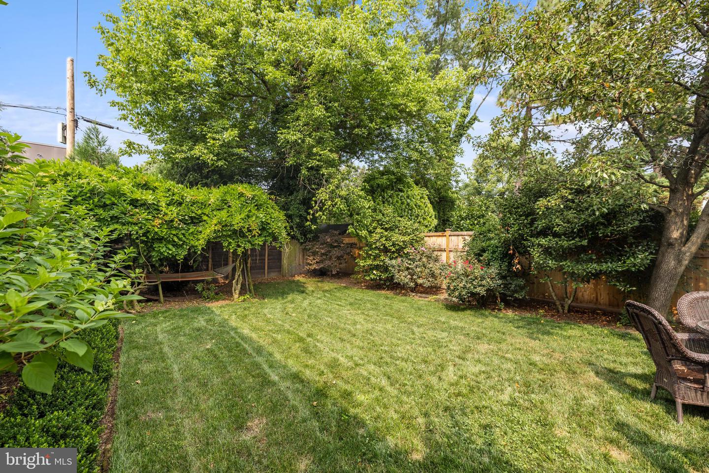 5212 MACARTHUR BLVD NW, WASHINGTON, District Of Columbia 20016, 2 Bedrooms Bedrooms, ,2 BathroomsBathrooms,Residential,For sale,5212 MACARTHUR BLVD NW,DCDC2200466 MLS # DCDC2200466