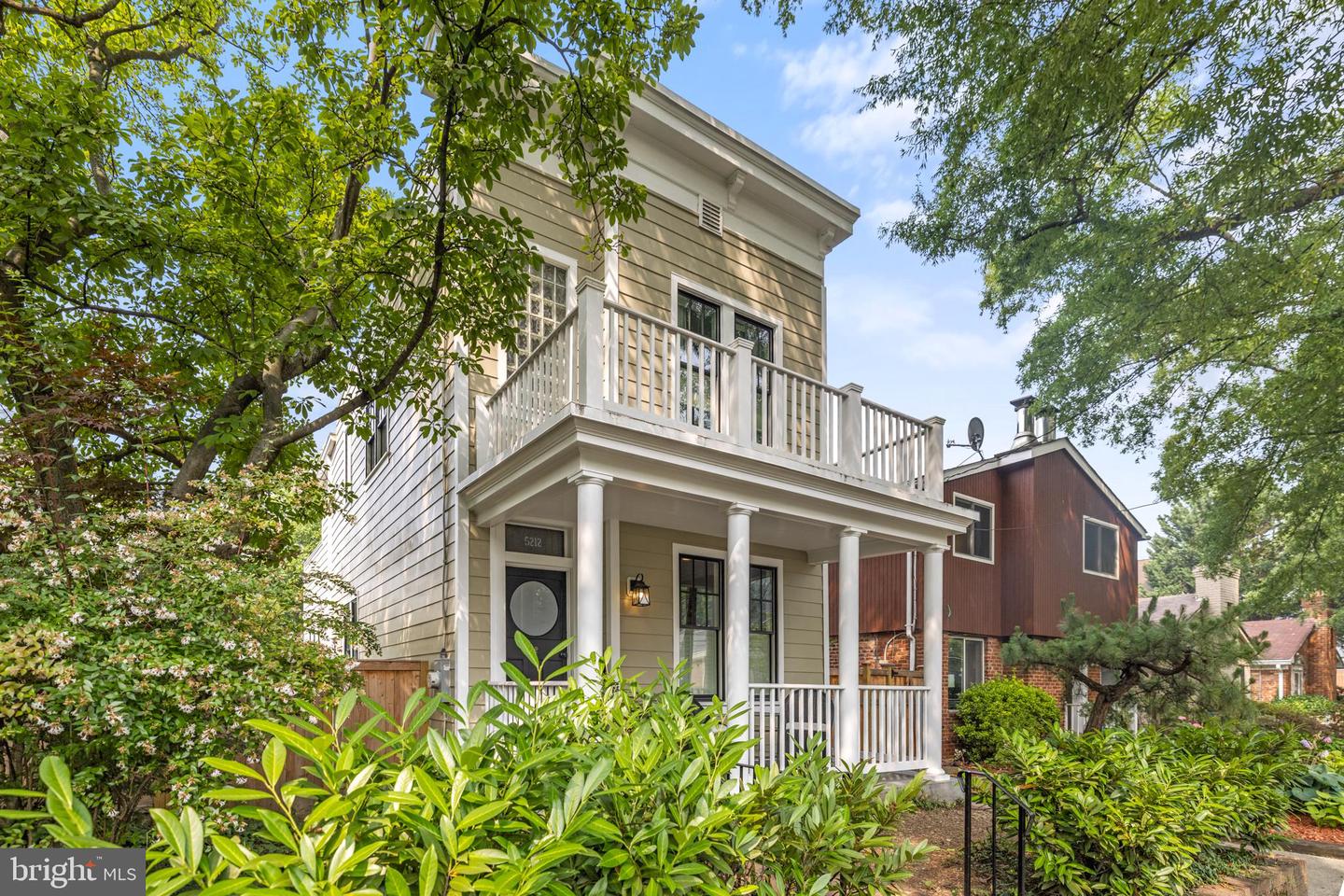 5212 MACARTHUR BLVD NW, WASHINGTON, District Of Columbia 20016, 2 Bedrooms Bedrooms, ,2 BathroomsBathrooms,Residential,For sale,5212 MACARTHUR BLVD NW,DCDC2200466 MLS # DCDC2200466