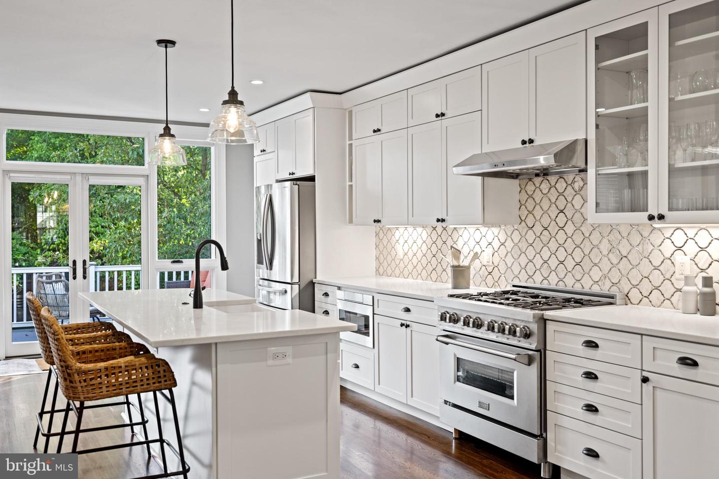 5212 MACARTHUR BLVD NW, WASHINGTON, District Of Columbia 20016, 2 Bedrooms Bedrooms, ,2 BathroomsBathrooms,Residential,For sale,5212 MACARTHUR BLVD NW,DCDC2200466 MLS # DCDC2200466