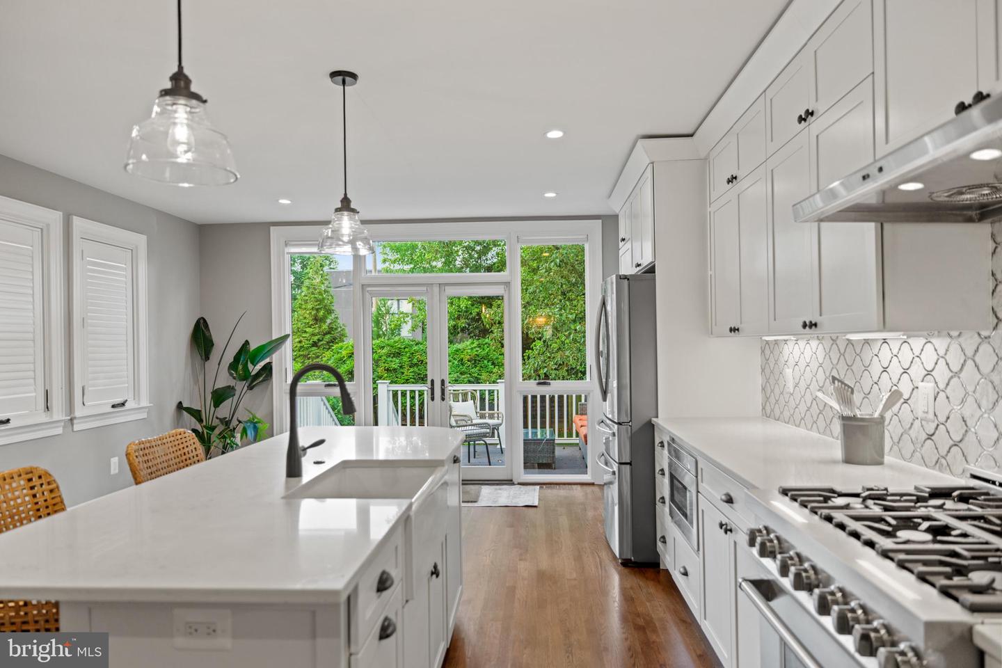 5212 MACARTHUR BLVD NW, WASHINGTON, District Of Columbia 20016, 2 Bedrooms Bedrooms, ,2 BathroomsBathrooms,Residential,For sale,5212 MACARTHUR BLVD NW,DCDC2200466 MLS # DCDC2200466