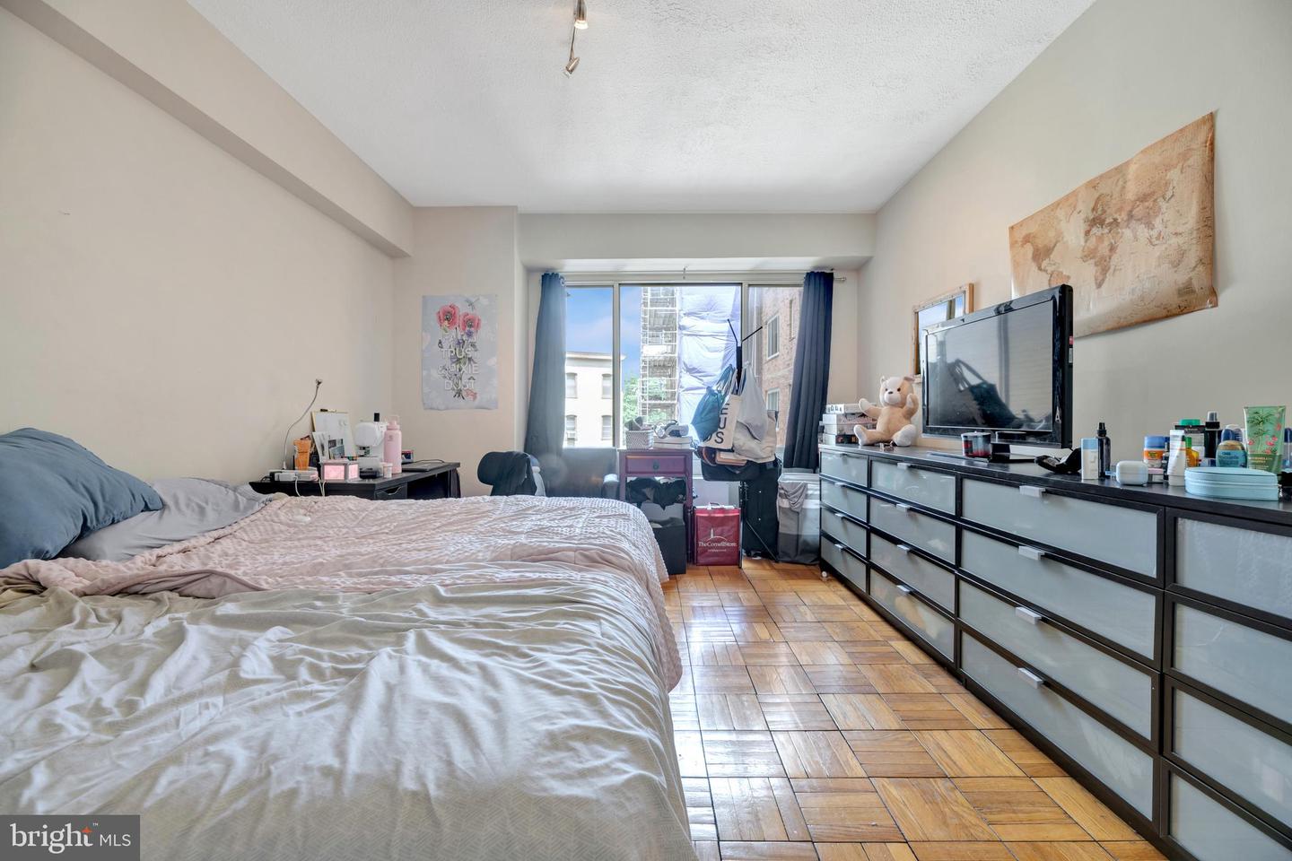 1727 MASSACHUSETTS AVE NW #502, WASHINGTON, District Of Columbia 20036, 1 Bedroom Bedrooms, ,1 BathroomBathrooms,Residential,For sale,1727 MASSACHUSETTS AVE NW #502,DCDC2200470 MLS # DCDC2200470