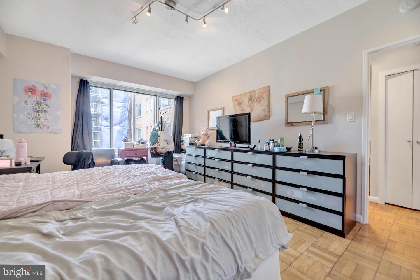 1727 MASSACHUSETTS AVE NW #502, WASHINGTON, District Of Columbia 20036, 1 Bedroom Bedrooms, ,1 BathroomBathrooms,Residential,For sale,1727 MASSACHUSETTS AVE NW #502,DCDC2200470 MLS # DCDC2200470