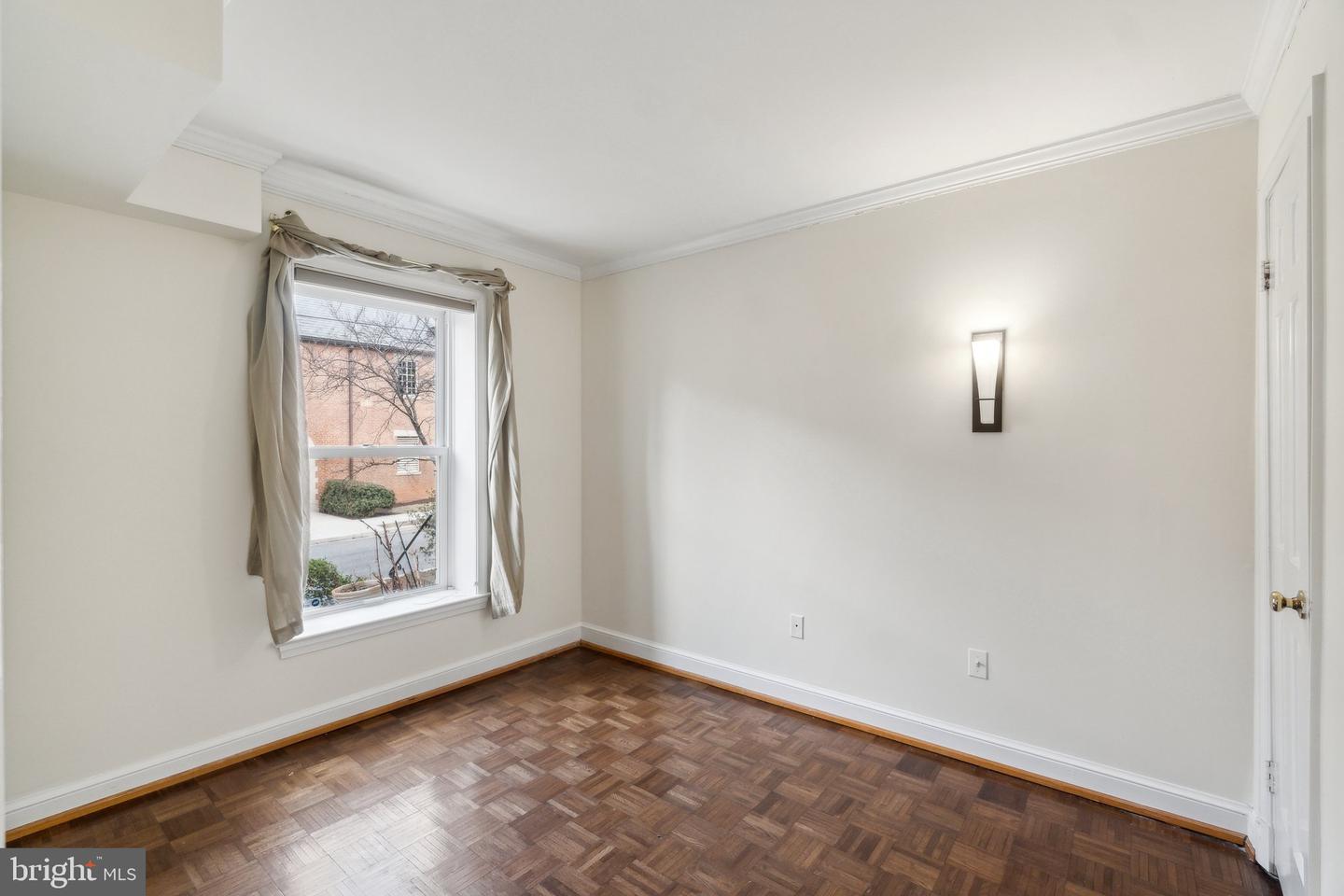 3818 KLINGLE PL NW, WASHINGTON, District Of Columbia 20016, 3 Bedrooms Bedrooms, ,3 BathroomsBathrooms,Residential,For sale,3818 KLINGLE PL NW,DCDC2200474 MLS # DCDC2200474