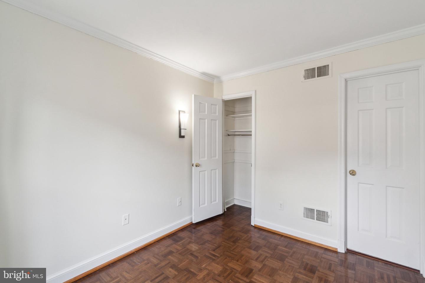 3818 KLINGLE PL NW, WASHINGTON, District Of Columbia 20016, 3 Bedrooms Bedrooms, ,3 BathroomsBathrooms,Residential,For sale,3818 KLINGLE PL NW,DCDC2200474 MLS # DCDC2200474