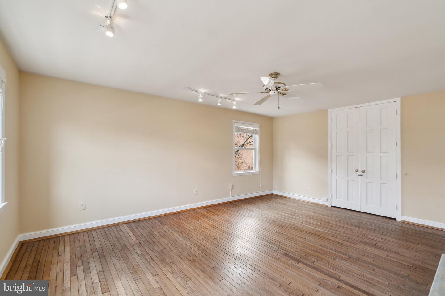 3818 KLINGLE PL NW, WASHINGTON, District Of Columbia 20016, 3 Bedrooms Bedrooms, ,3 BathroomsBathrooms,Residential,For sale,3818 KLINGLE PL NW,DCDC2200474 MLS # DCDC2200474