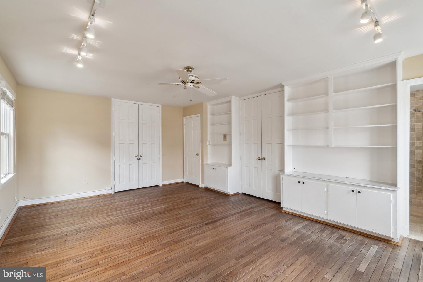 3818 KLINGLE PL NW, WASHINGTON, District Of Columbia 20016, 3 Bedrooms Bedrooms, ,3 BathroomsBathrooms,Residential,For sale,3818 KLINGLE PL NW,DCDC2200474 MLS # DCDC2200474