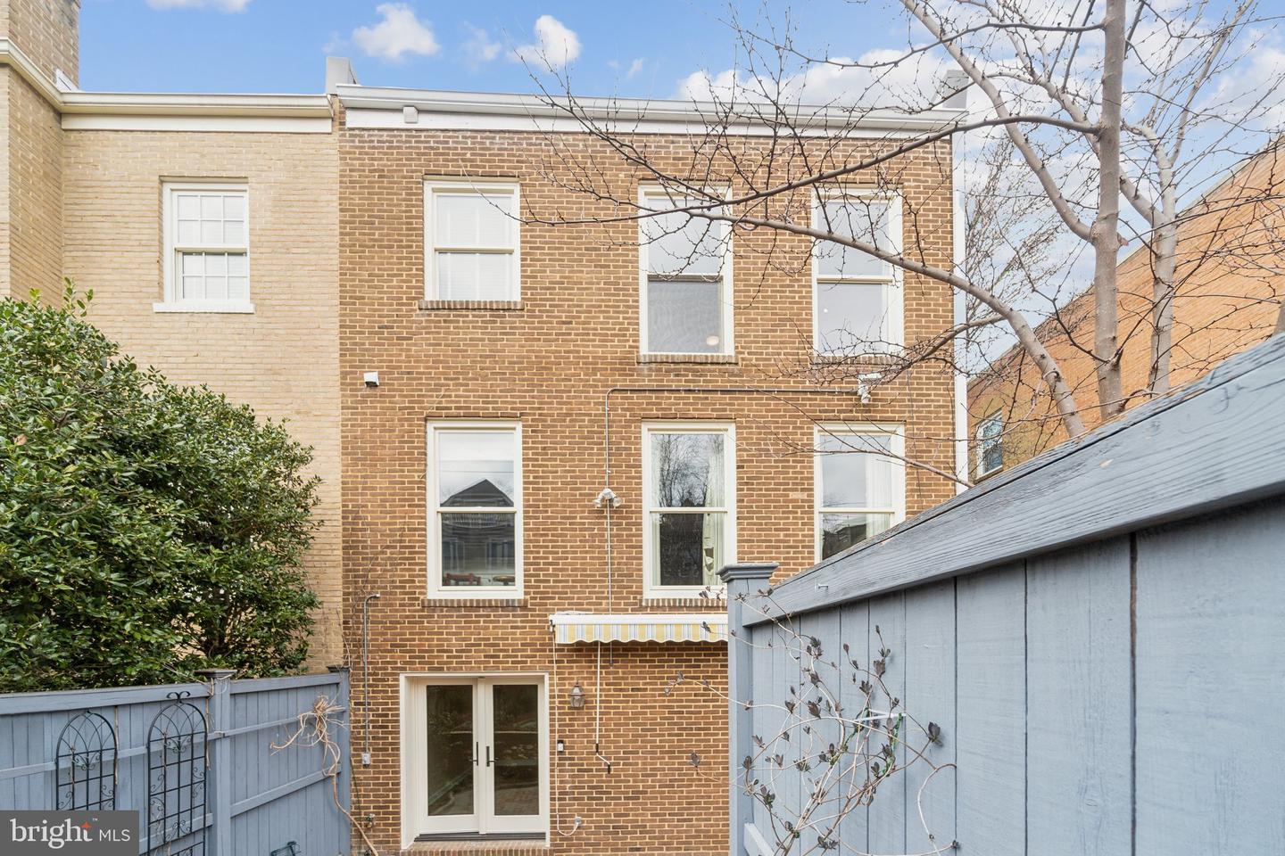3818 KLINGLE PL NW, WASHINGTON, District Of Columbia 20016, 3 Bedrooms Bedrooms, ,3 BathroomsBathrooms,Residential,For sale,3818 KLINGLE PL NW,DCDC2200474 MLS # DCDC2200474