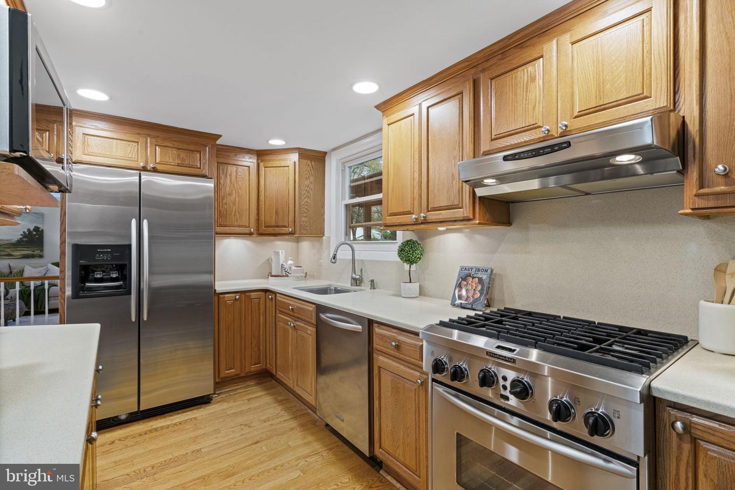 14906 CRANOKE ST, CENTREVILLE, Virginia 20120, 4 Bedrooms Bedrooms, ,2 BathroomsBathrooms,Residential,For sale,14906 CRANOKE ST,VAFX2240732 MLS # VAFX2240732