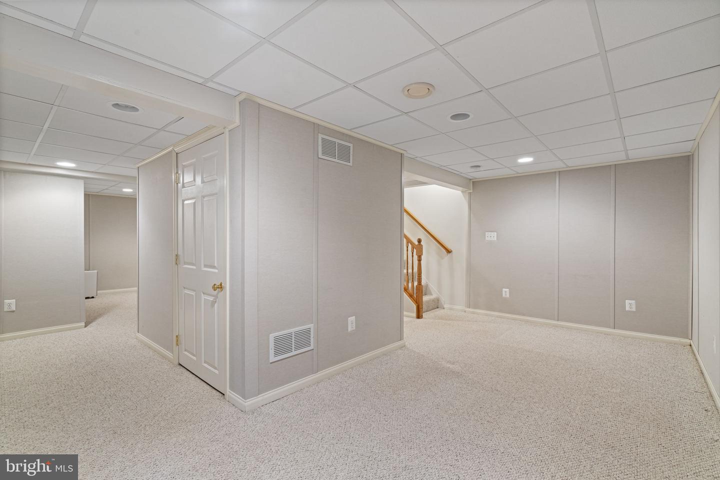 14906 CRANOKE ST, CENTREVILLE, Virginia 20120, 4 Bedrooms Bedrooms, ,2 BathroomsBathrooms,Residential,For sale,14906 CRANOKE ST,VAFX2240732 MLS # VAFX2240732