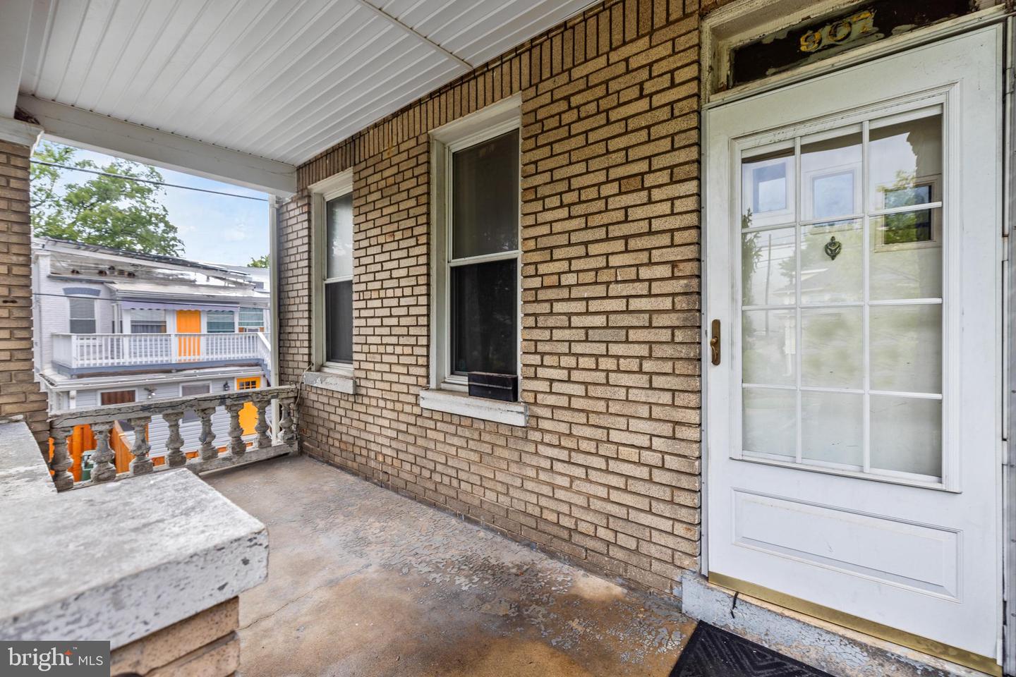 907 BUCHANAN ST NW, WASHINGTON, District Of Columbia 20011, 4 Bedrooms Bedrooms, 8 Rooms Rooms,1 BathroomBathrooms,Residential,For sale,907 BUCHANAN ST NW,DCDC2200484 MLS # DCDC2200484