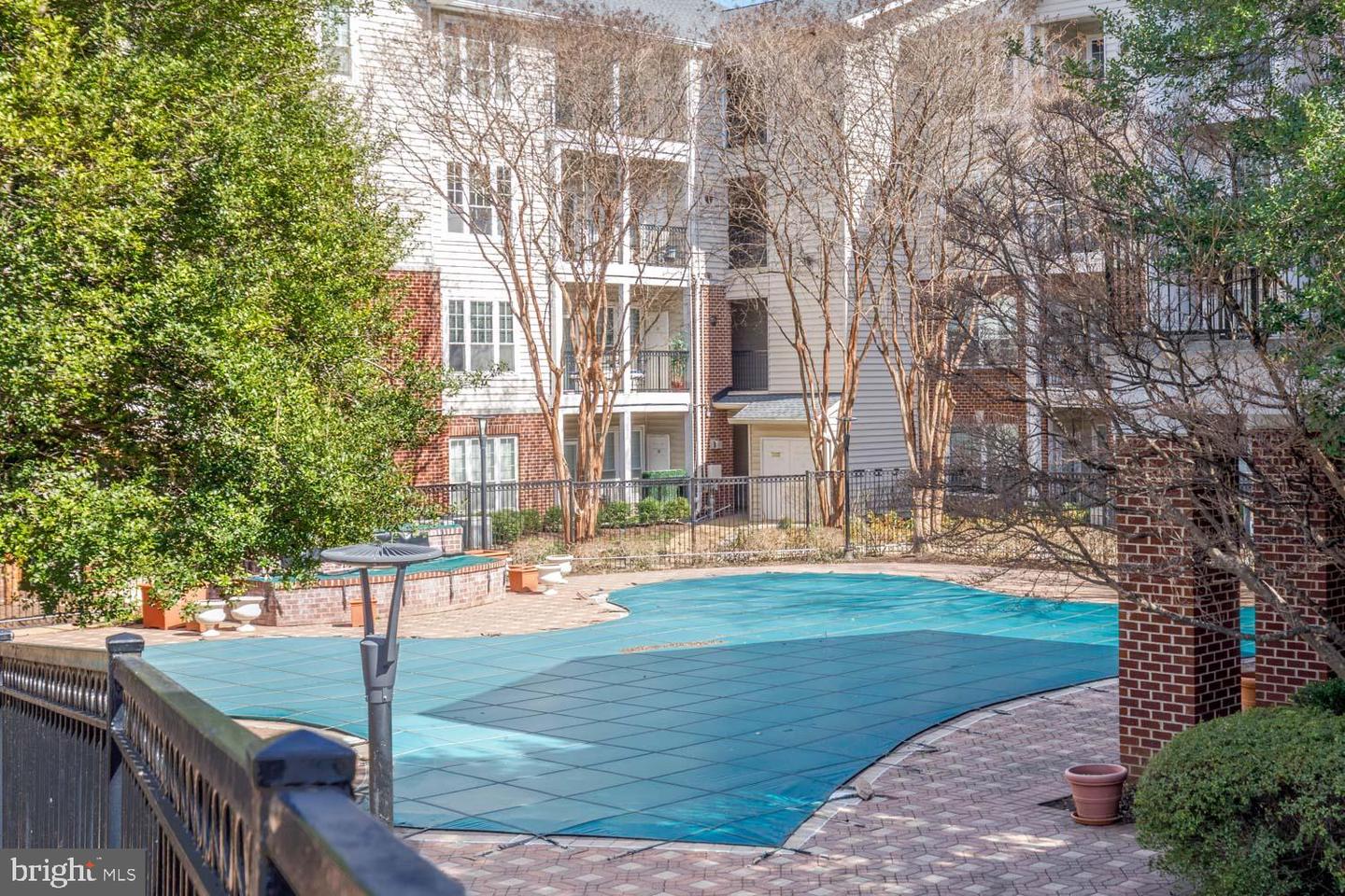 1530 SPRING GATE DR #9213, MCLEAN, Virginia 22102, 1 Bedroom Bedrooms, ,1 BathroomBathrooms,Residential,For sale,1530 SPRING GATE DR #9213,VAFX2240756 MLS # VAFX2240756