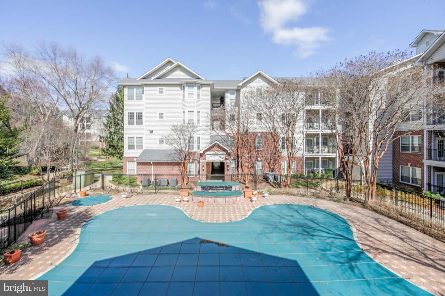 1530 SPRING GATE DR #9213, MCLEAN, Virginia 22102, 1 Bedroom Bedrooms, ,1 BathroomBathrooms,Residential,For sale,1530 SPRING GATE DR #9213,VAFX2240756 MLS # VAFX2240756