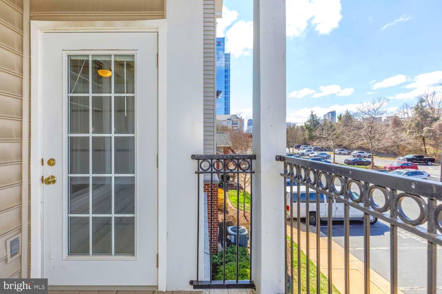 1530 SPRING GATE DR #9213, MCLEAN, Virginia 22102, 1 Bedroom Bedrooms, ,1 BathroomBathrooms,Residential,For sale,1530 SPRING GATE DR #9213,VAFX2240756 MLS # VAFX2240756