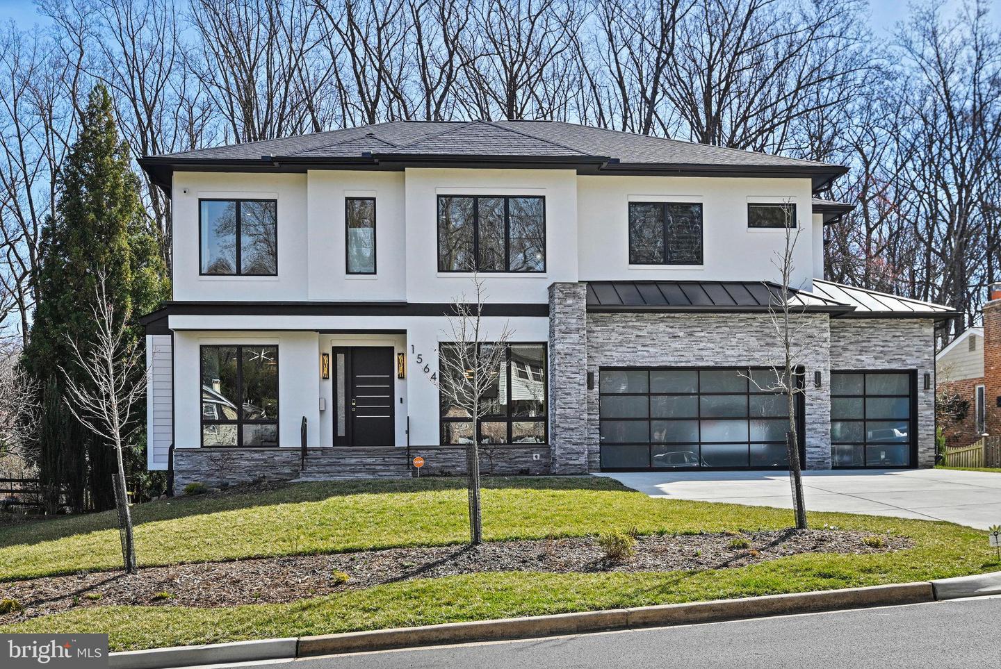 1564 FOREST VILLA LN, MCLEAN, Virginia 22101, 6 Bedrooms Bedrooms, ,6 BathroomsBathrooms,Residential,For sale,1564 FOREST VILLA LN,VAFX2240780 MLS # VAFX2240780