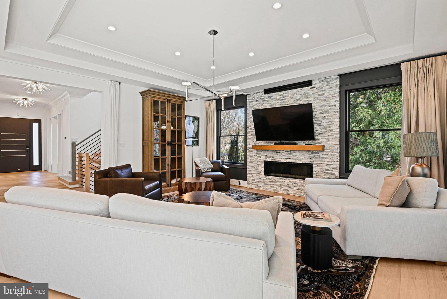 1564 FOREST VILLA LN, MCLEAN, Virginia 22101, 6 Bedrooms Bedrooms, ,6 BathroomsBathrooms,Residential,For sale,1564 FOREST VILLA LN,VAFX2240780 MLS # VAFX2240780
