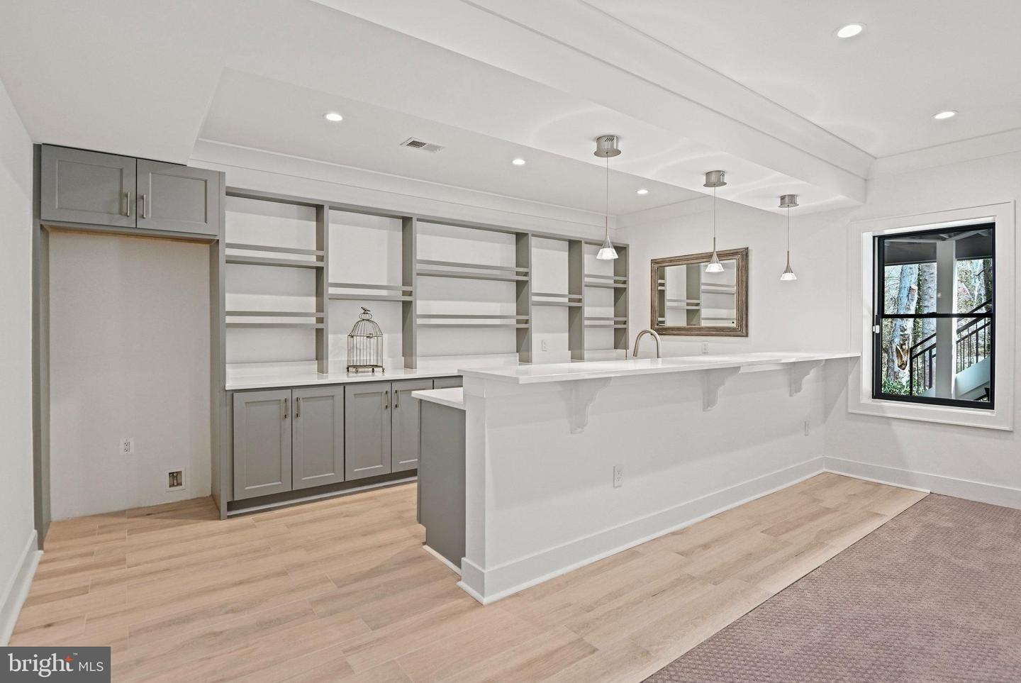 1564 FOREST VILLA LN, MCLEAN, Virginia 22101, 6 Bedrooms Bedrooms, ,6 BathroomsBathrooms,Residential,For sale,1564 FOREST VILLA LN,VAFX2240780 MLS # VAFX2240780