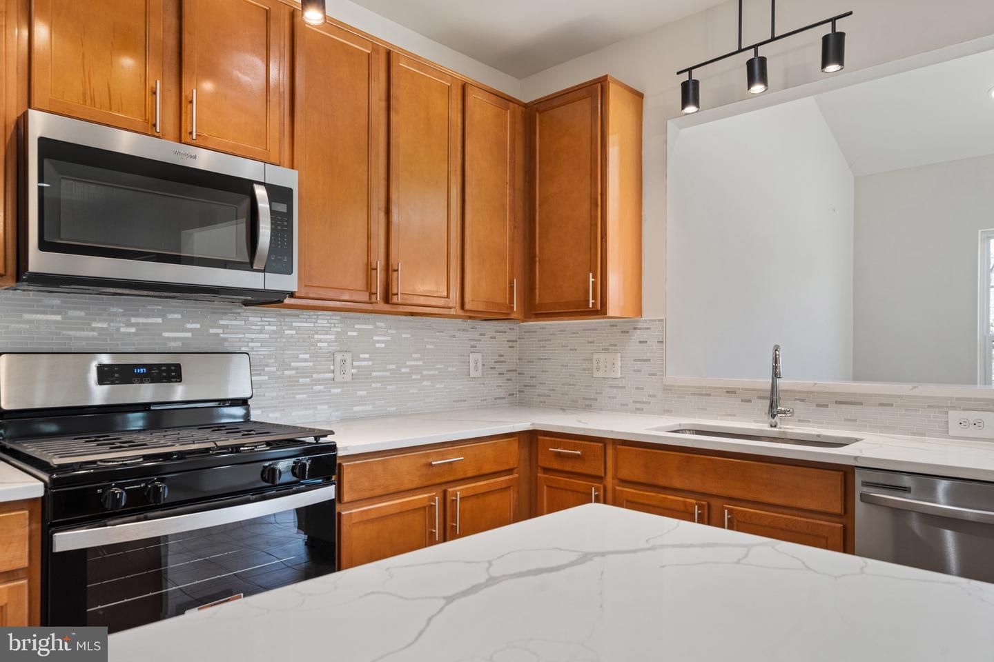 100 FIESTA DR, STEPHENSON, Virginia 22656, 4 Bedrooms Bedrooms, ,3 BathroomsBathrooms,Residential,For sale,100 FIESTA DR,VAFV2034140 MLS # VAFV2034140