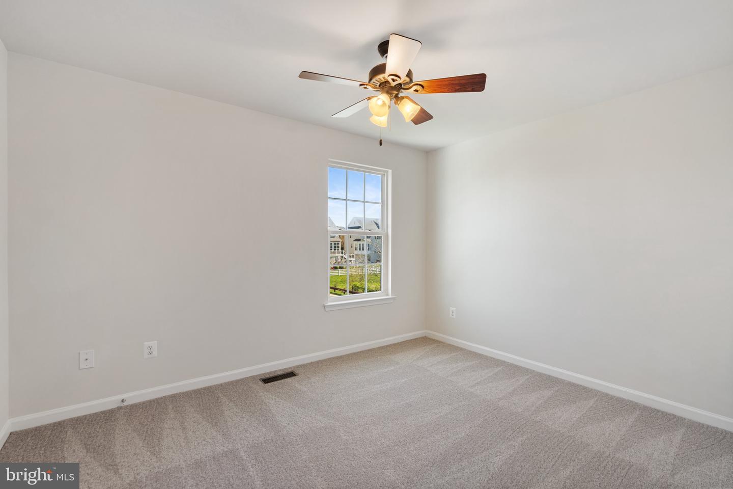 100 FIESTA DR, STEPHENSON, Virginia 22656, 4 Bedrooms Bedrooms, ,3 BathroomsBathrooms,Residential,For sale,100 FIESTA DR,VAFV2034140 MLS # VAFV2034140
