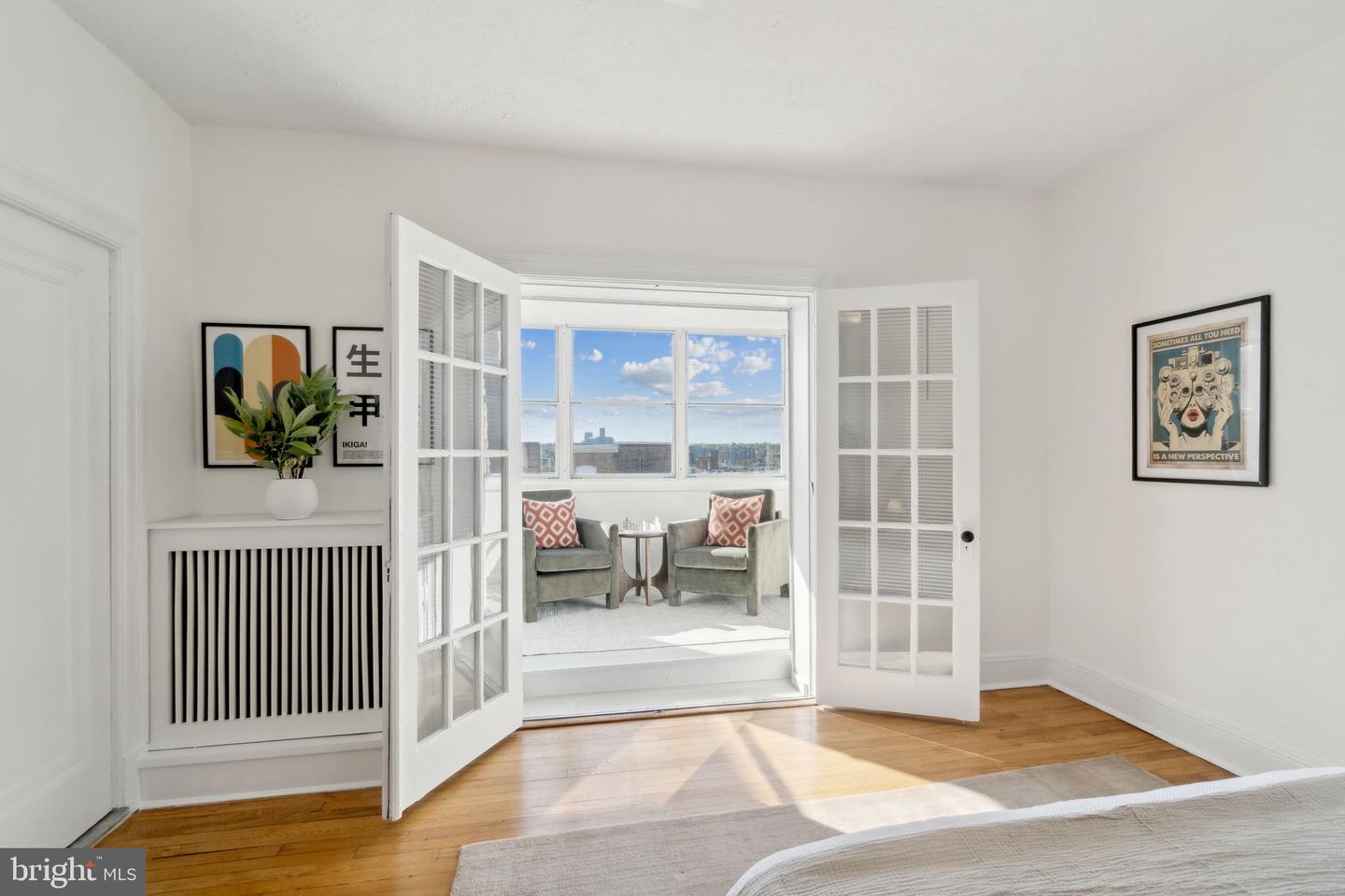 1901 COLUMBIA RD NW #805, WASHINGTON, District Of Columbia 20009, 2 Bedrooms Bedrooms, ,3 BathroomsBathrooms,Residential,For sale,1901 COLUMBIA RD NW #805,DCDC2200508 MLS # DCDC2200508