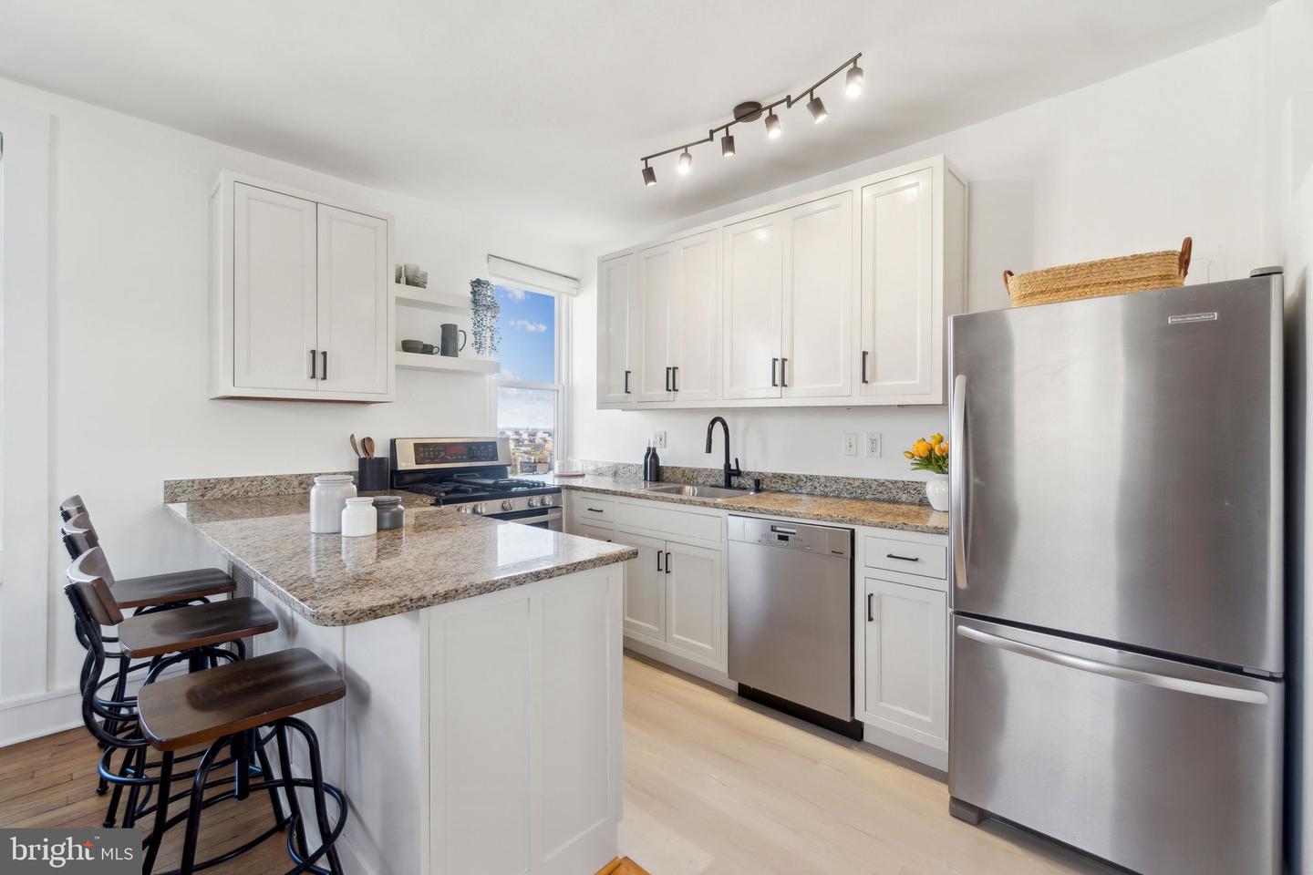 1901 COLUMBIA RD NW #805, WASHINGTON, District Of Columbia 20009, 2 Bedrooms Bedrooms, ,3 BathroomsBathrooms,Residential,For sale,1901 COLUMBIA RD NW #805,DCDC2200508 MLS # DCDC2200508