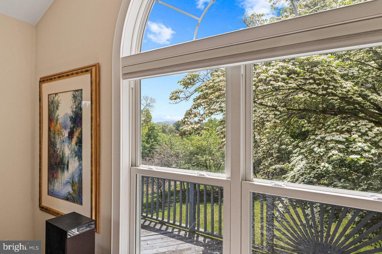 135 MEAGANS RUN RD, WOODSTOCK, Virginia 22664, 3 Bedrooms Bedrooms, ,3 BathroomsBathrooms,Residential,For sale,135 MEAGANS RUN RD,VASH2011426 MLS # VASH2011426
