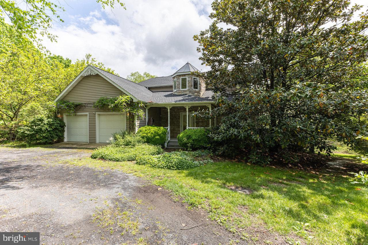 135 MEAGANS RUN RD, WOODSTOCK, Virginia 22664, 3 Bedrooms Bedrooms, ,3 BathroomsBathrooms,Residential,For sale,135 MEAGANS RUN RD,VASH2011426 MLS # VASH2011426