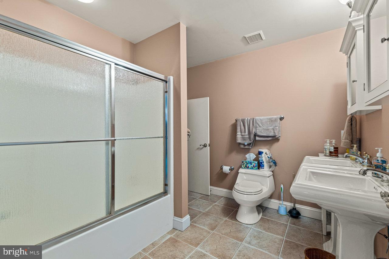 135 MEAGANS RUN RD, WOODSTOCK, Virginia 22664, 3 Bedrooms Bedrooms, ,3 BathroomsBathrooms,Residential,For sale,135 MEAGANS RUN RD,VASH2011426 MLS # VASH2011426