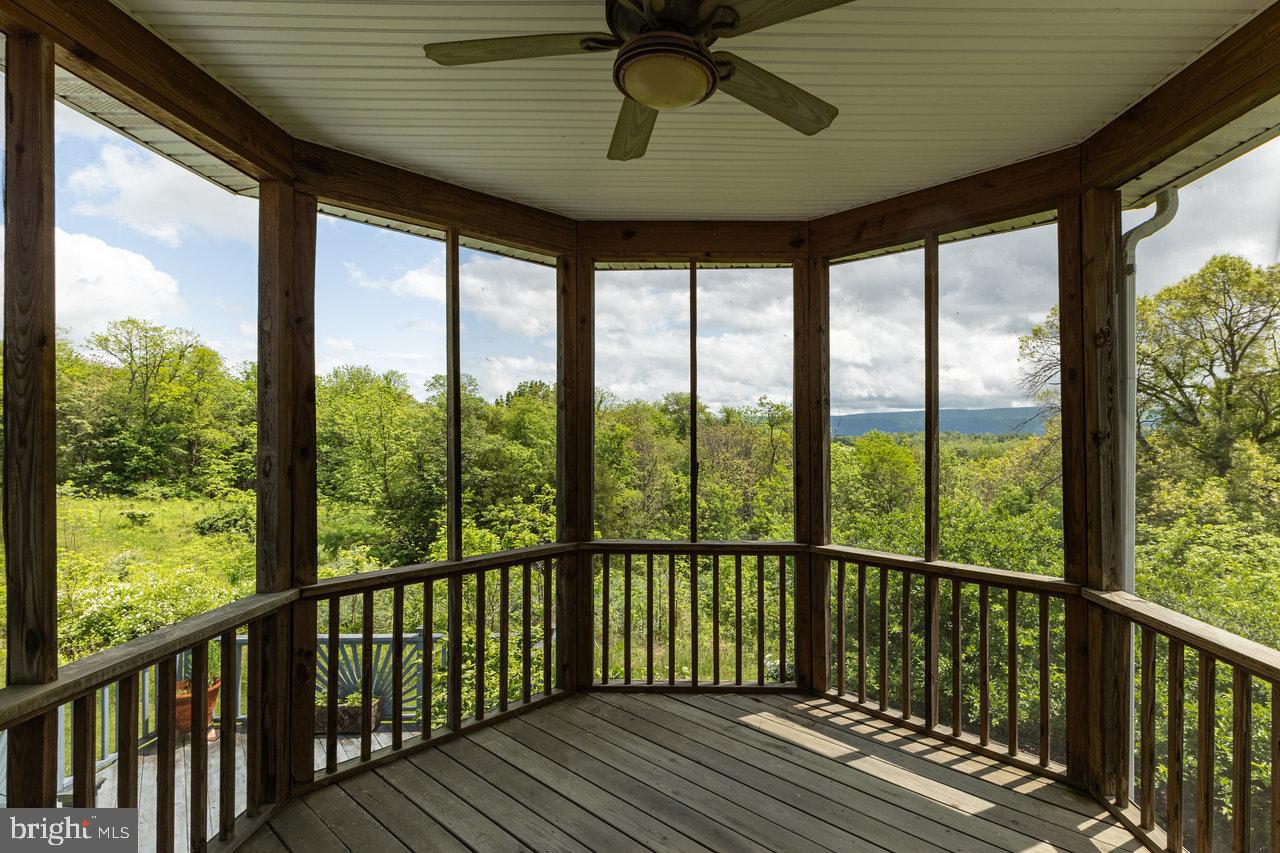 135 MEAGANS RUN RD, WOODSTOCK, Virginia 22664, 3 Bedrooms Bedrooms, ,3 BathroomsBathrooms,Residential,For sale,135 MEAGANS RUN RD,VASH2011426 MLS # VASH2011426