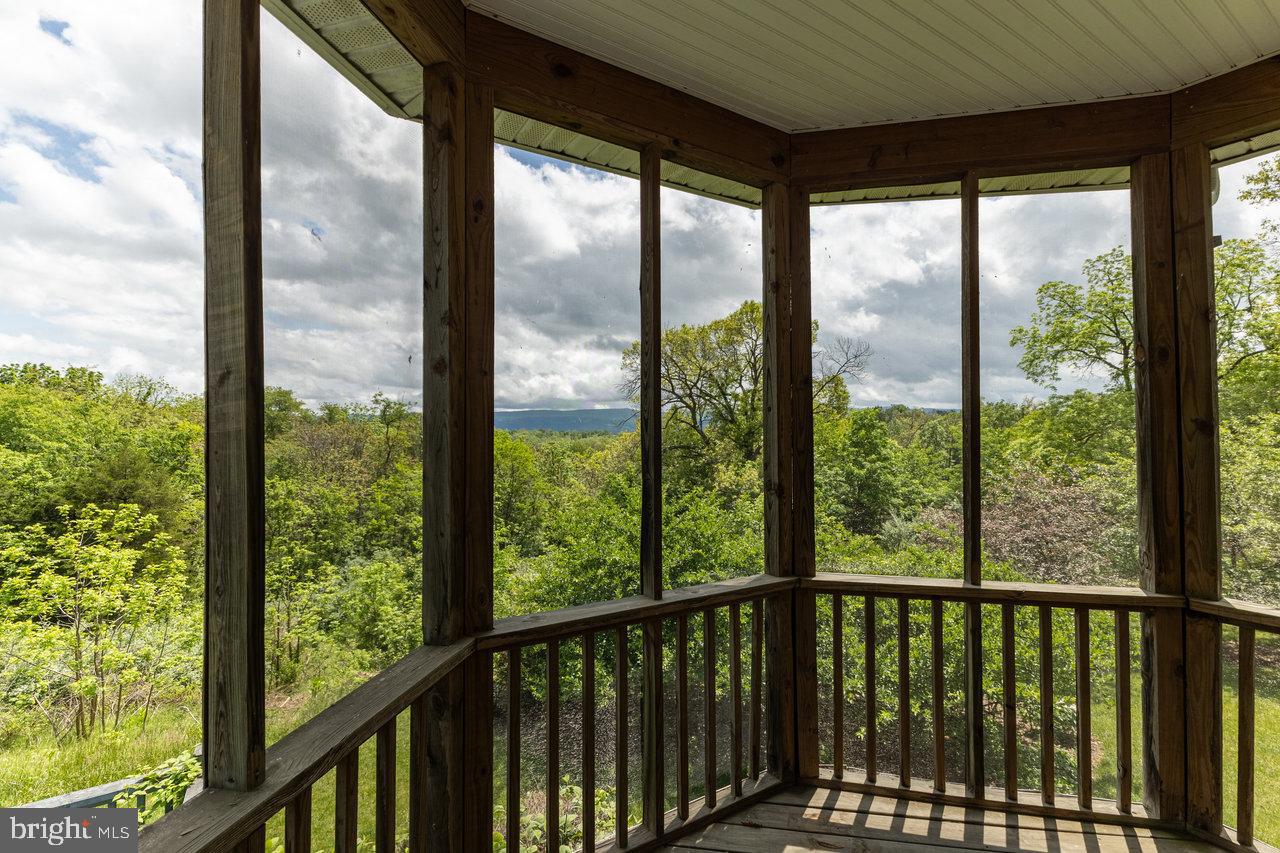 135 MEAGANS RUN RD, WOODSTOCK, Virginia 22664, 3 Bedrooms Bedrooms, ,3 BathroomsBathrooms,Residential,For sale,135 MEAGANS RUN RD,VASH2011426 MLS # VASH2011426