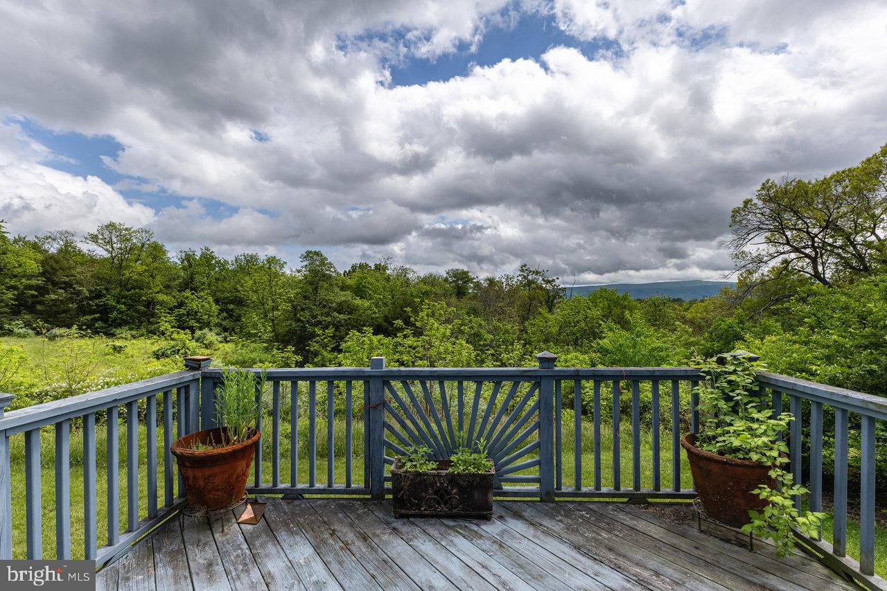 135 MEAGANS RUN RD, WOODSTOCK, Virginia 22664, 3 Bedrooms Bedrooms, ,3 BathroomsBathrooms,Residential,For sale,135 MEAGANS RUN RD,VASH2011426 MLS # VASH2011426