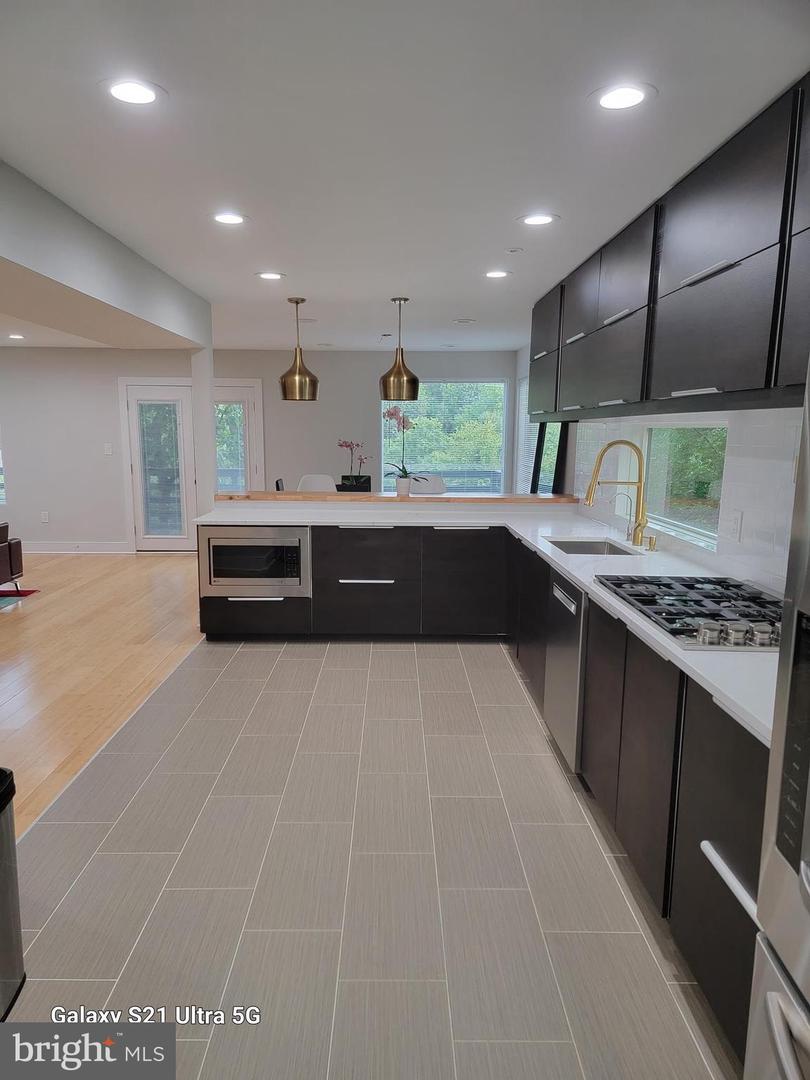 2432 S CULPEPER ST, ARLINGTON, Virginia 22206, 66 Bedrooms Bedrooms, ,4 BathroomsBathrooms,Residential,For sale,2432 S CULPEPER ST,VAAR2057386 MLS # VAAR2057386