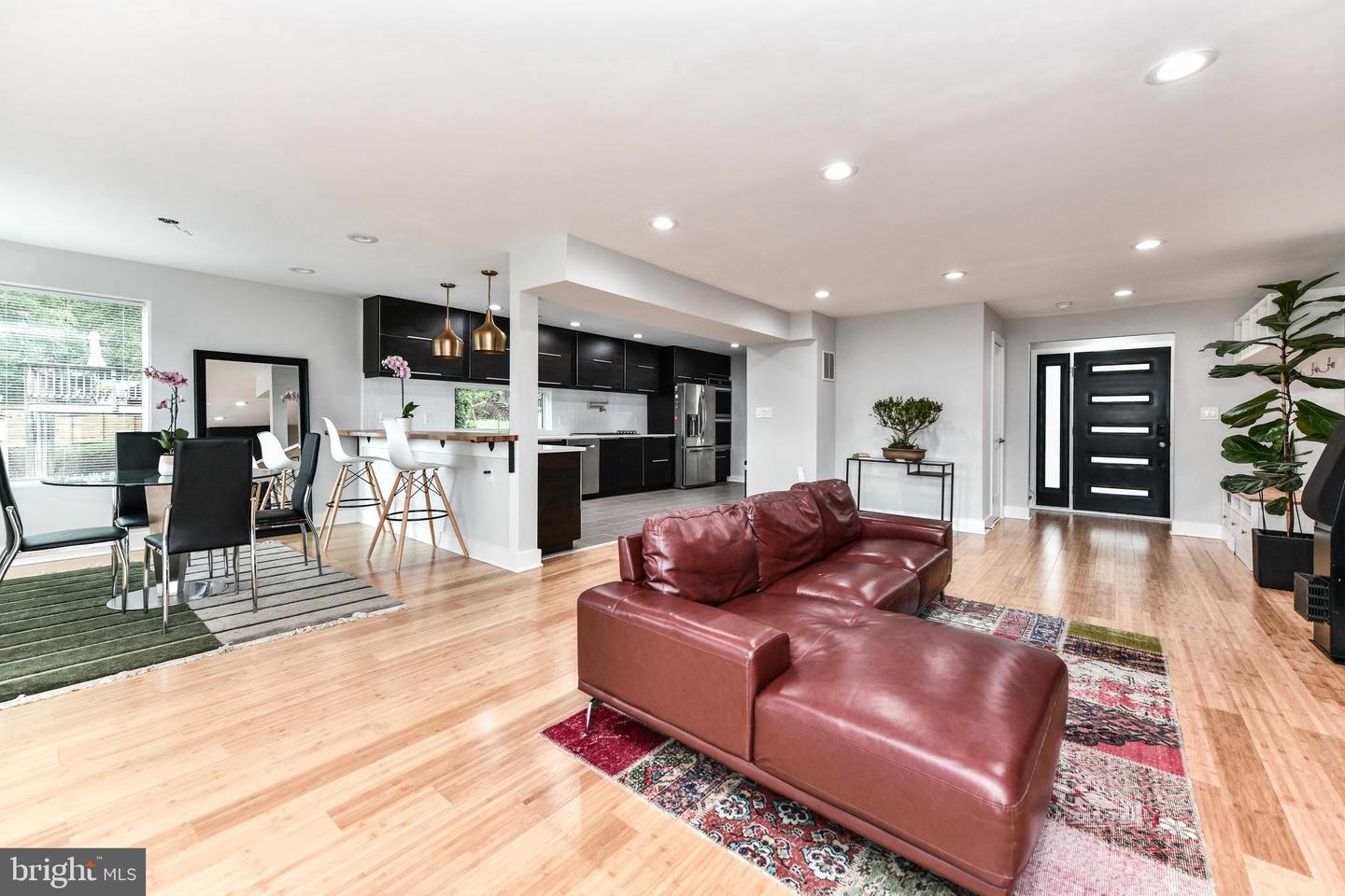2432 S CULPEPER ST, ARLINGTON, Virginia 22206, 66 Bedrooms Bedrooms, ,4 BathroomsBathrooms,Residential,For sale,2432 S CULPEPER ST,VAAR2057386 MLS # VAAR2057386