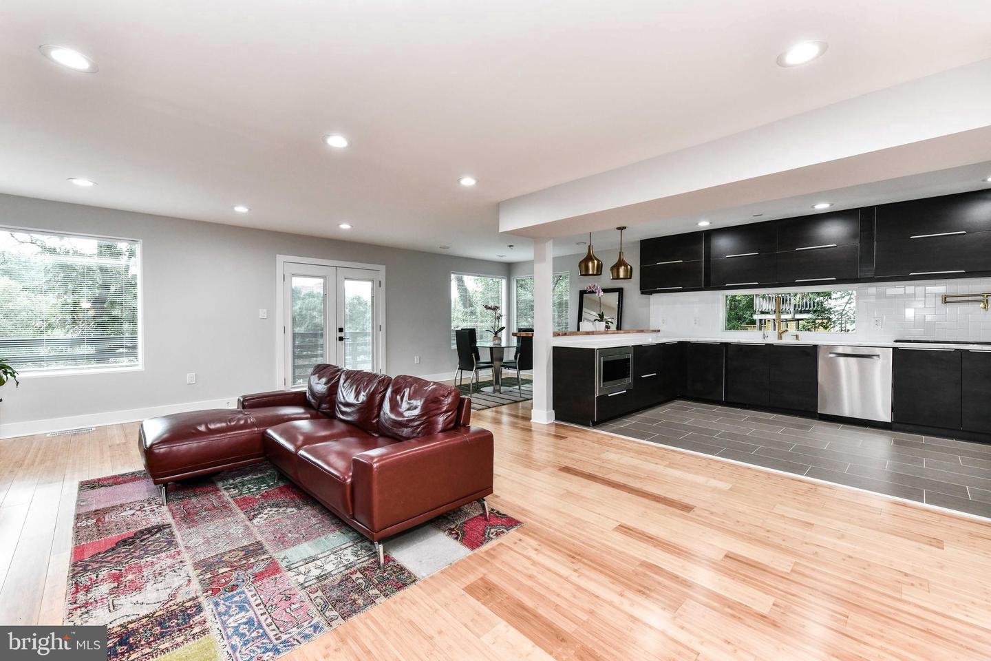 2432 S CULPEPER ST, ARLINGTON, Virginia 22206, 66 Bedrooms Bedrooms, ,4 BathroomsBathrooms,Residential,For sale,2432 S CULPEPER ST,VAAR2057386 MLS # VAAR2057386
